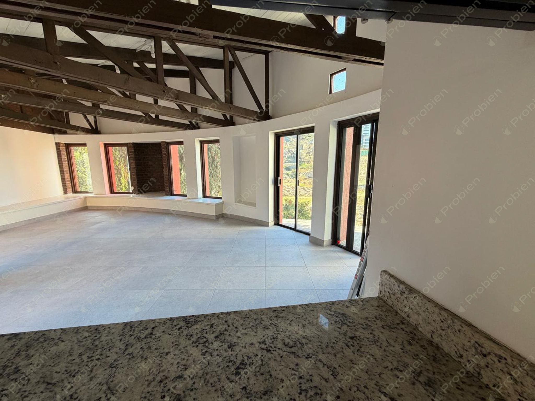 Casa en Renta en Lomas de Aguacaliente – Zona Residencial Tranquila y Bien Ubicada - Foto 5 de 24