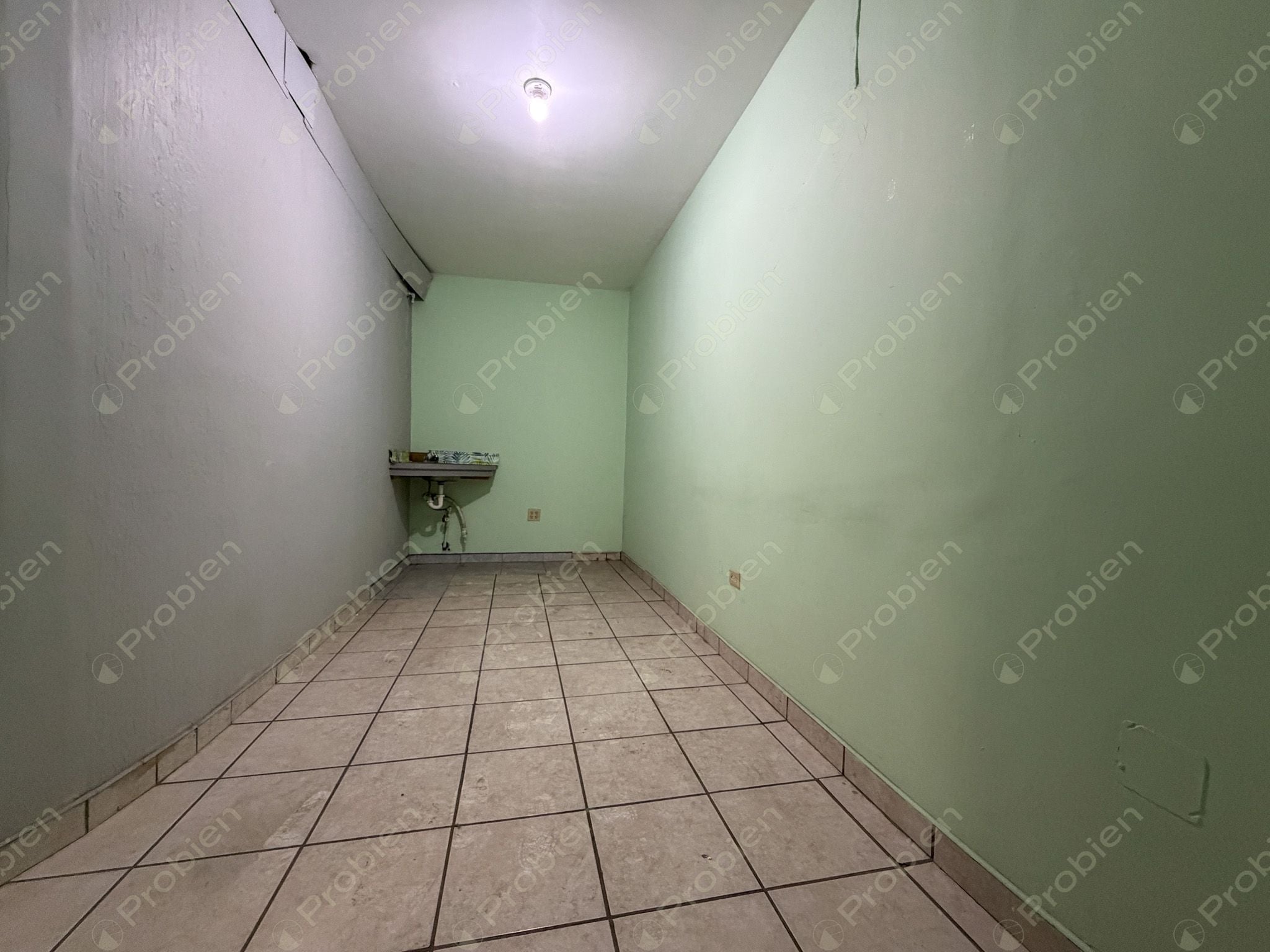 Oficinas o consultorios en renta en Calle Cuarta Díaz Mirón, Zona Centro de Tijuana - Foto 10 de 14