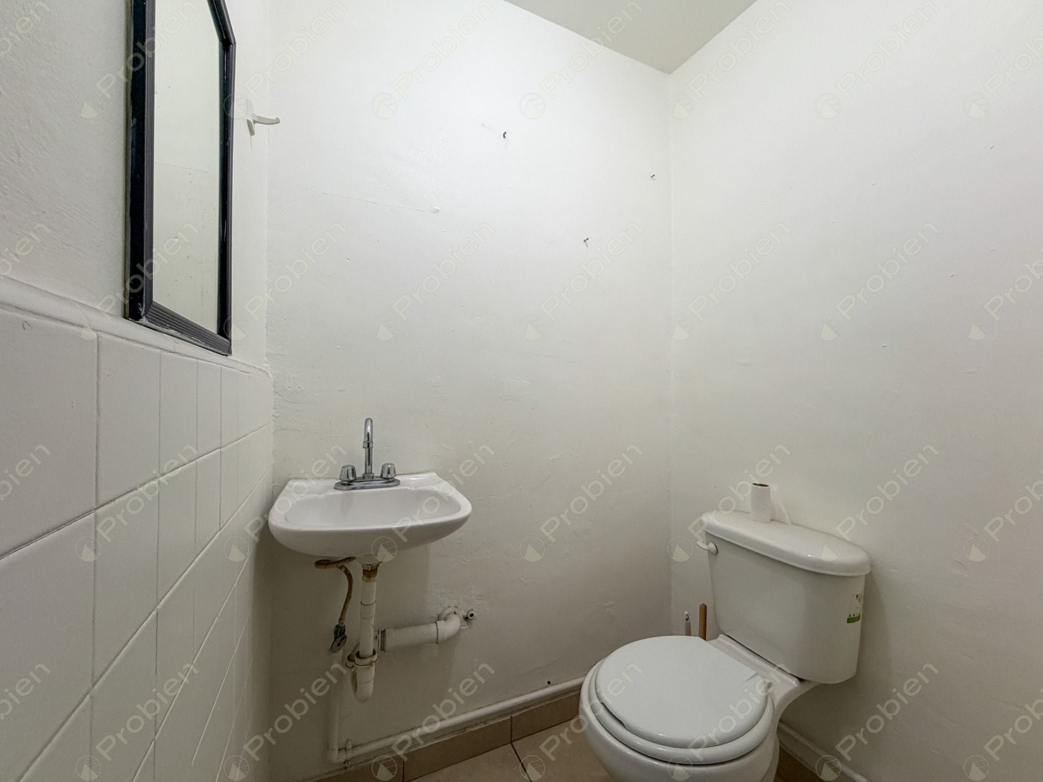 Oficinas o consultorios en renta en Calle Cuarta Díaz Mirón, Zona Centro de Tijuana - Foto 14 de 14