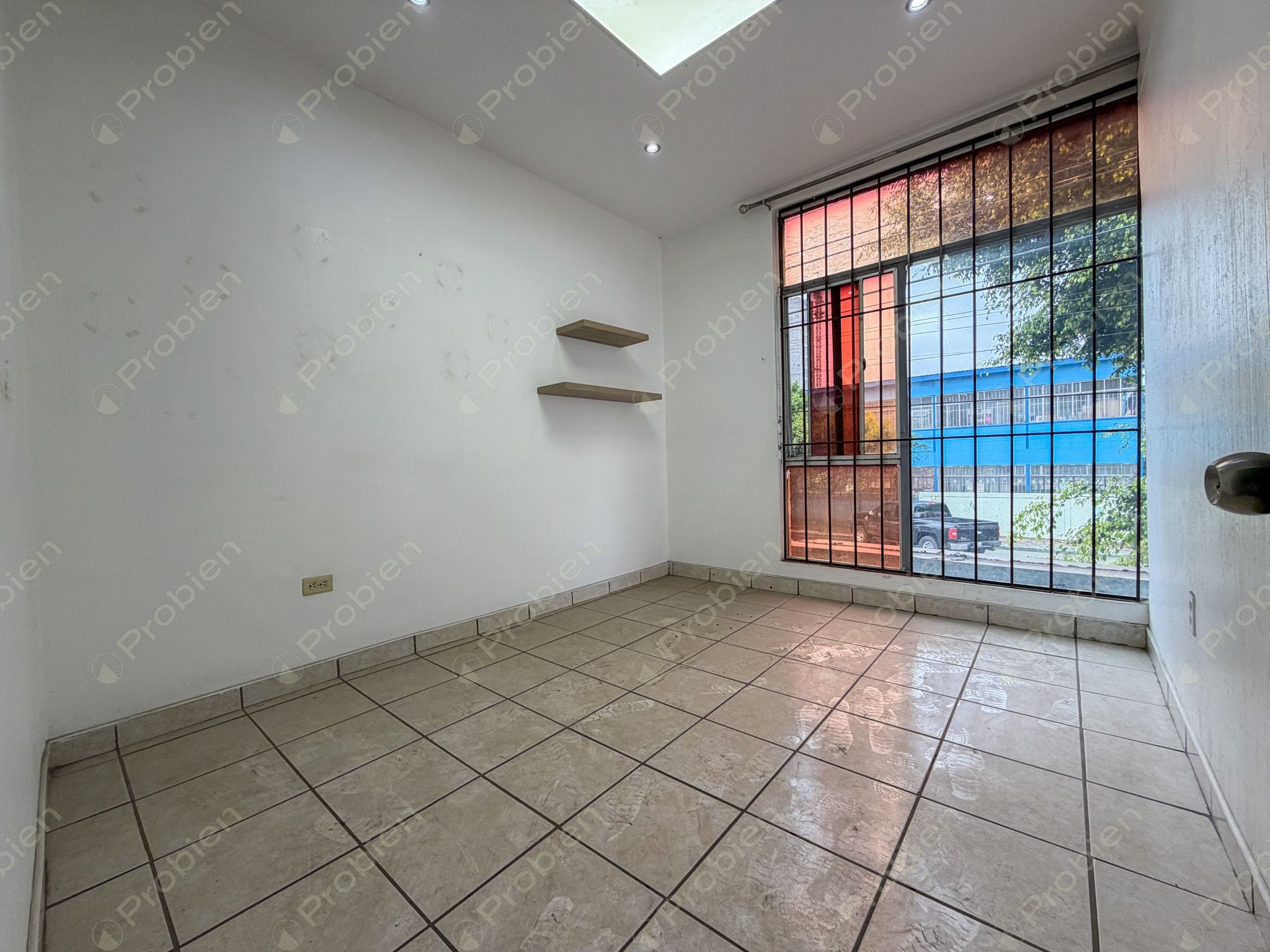 Oficinas o consultorios en renta en Calle Cuarta Díaz Mirón, Zona Centro de Tijuana - Foto 6 de 14