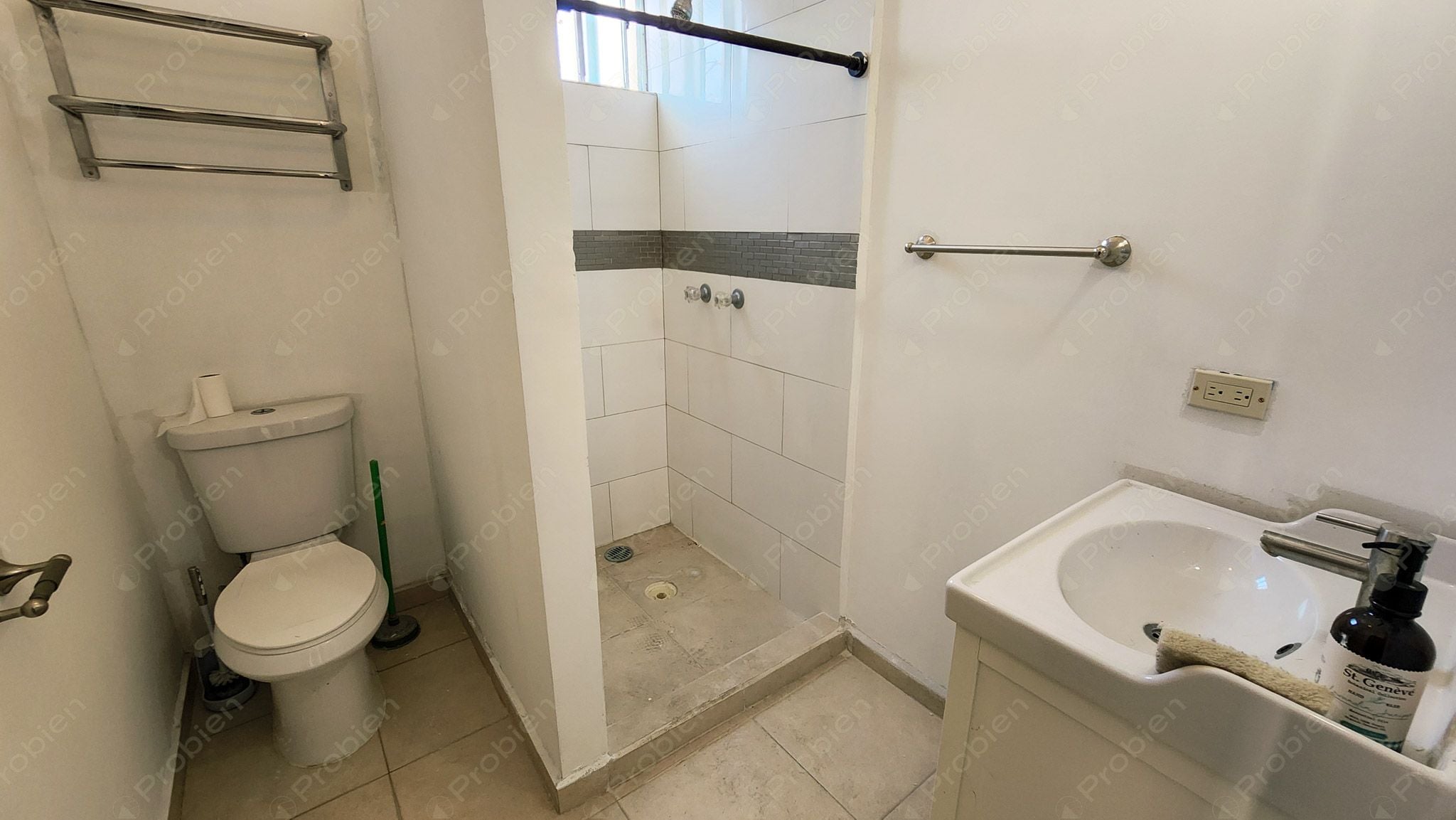 Casa en Renta en Colonia Buena Vista, Tijuana – Ideal para Uso Residencial o Comercial - Foto 20 de 32