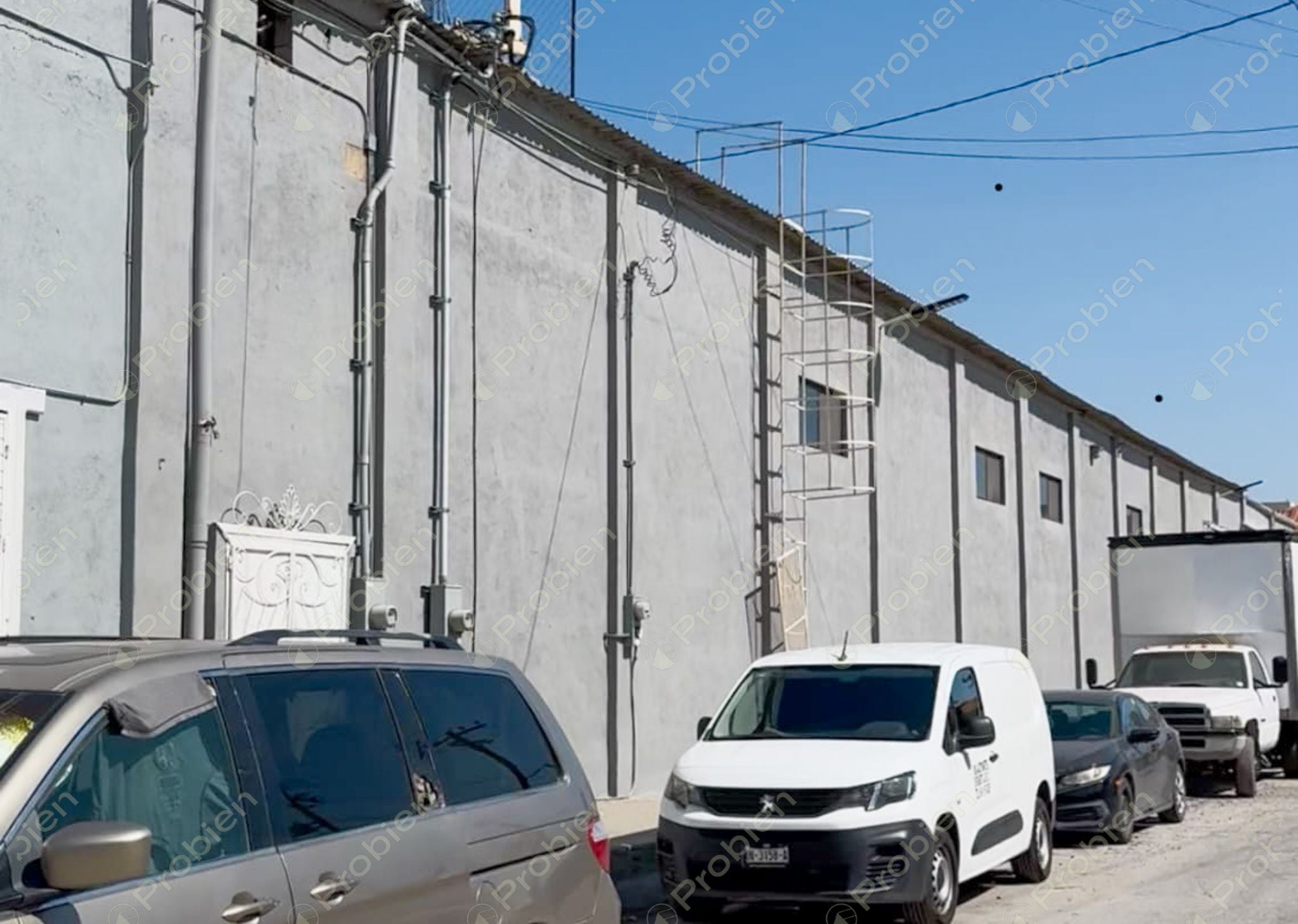 Bodega en Renta de 1,900 m² entre Vía Rápida y Blvd. Benítez - Foto 2 de 11