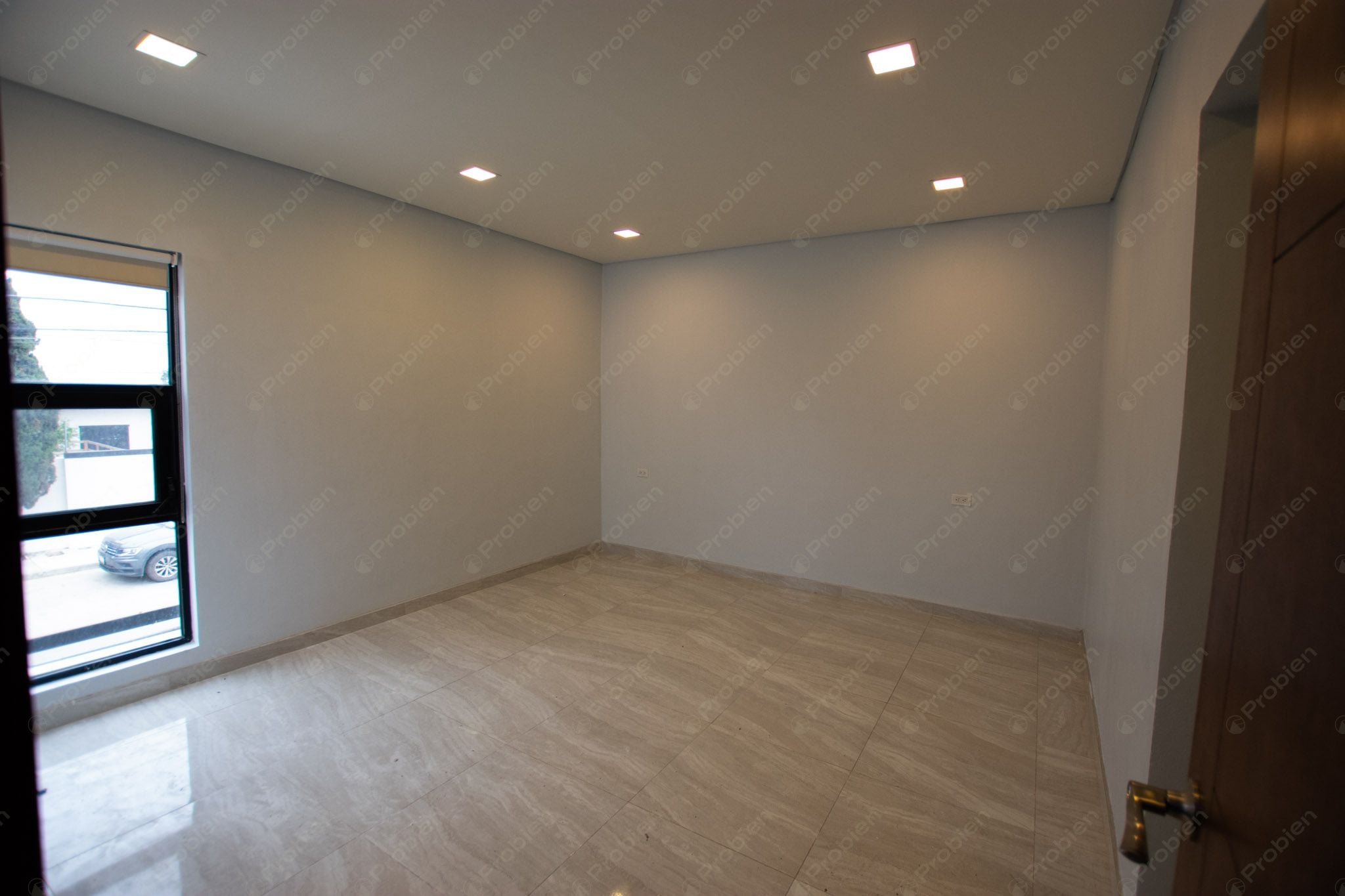 Moderna Casa en Renta en Rosarito – 3 Niveles, Terraza y Amplio Patio - Foto 19 de 22