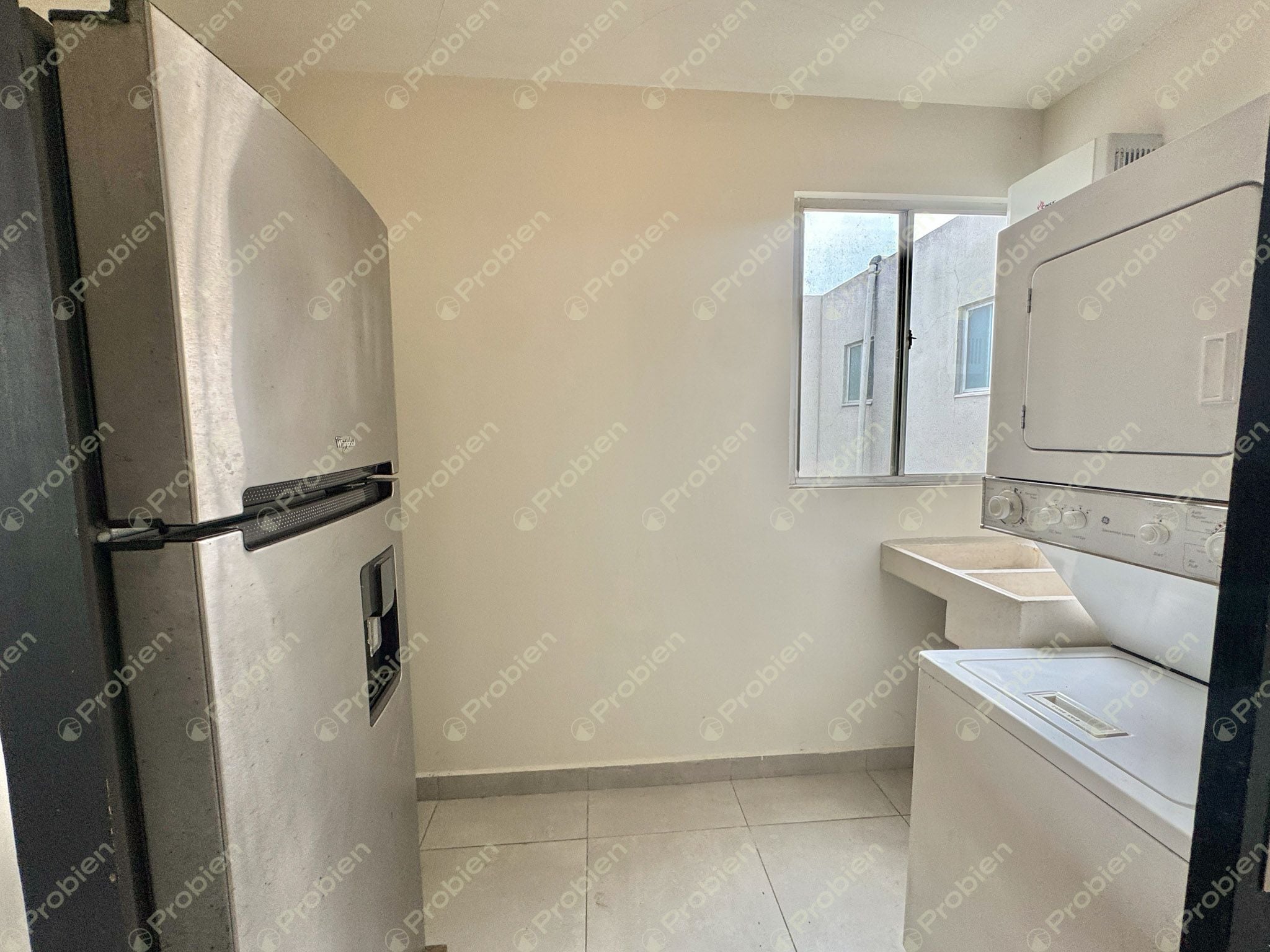 Departamento Amueblado en Renta en La Rioja – 3 Recámaras y Amenidades Completas - Foto 4 de 14