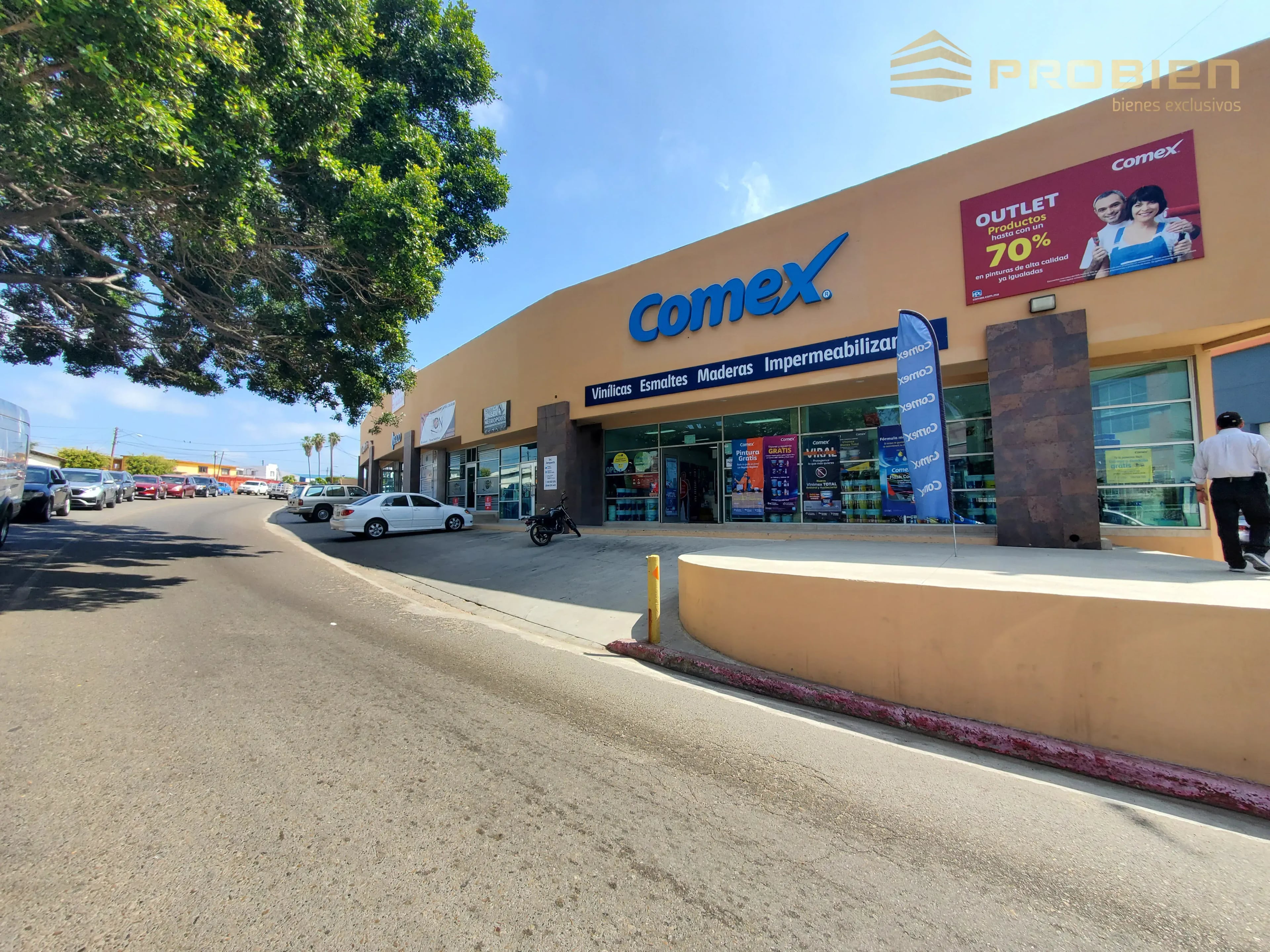 Plaza comercial en renta- Col. Aeropuerto  (Plaza Libertad)  - Foto 1 de 9