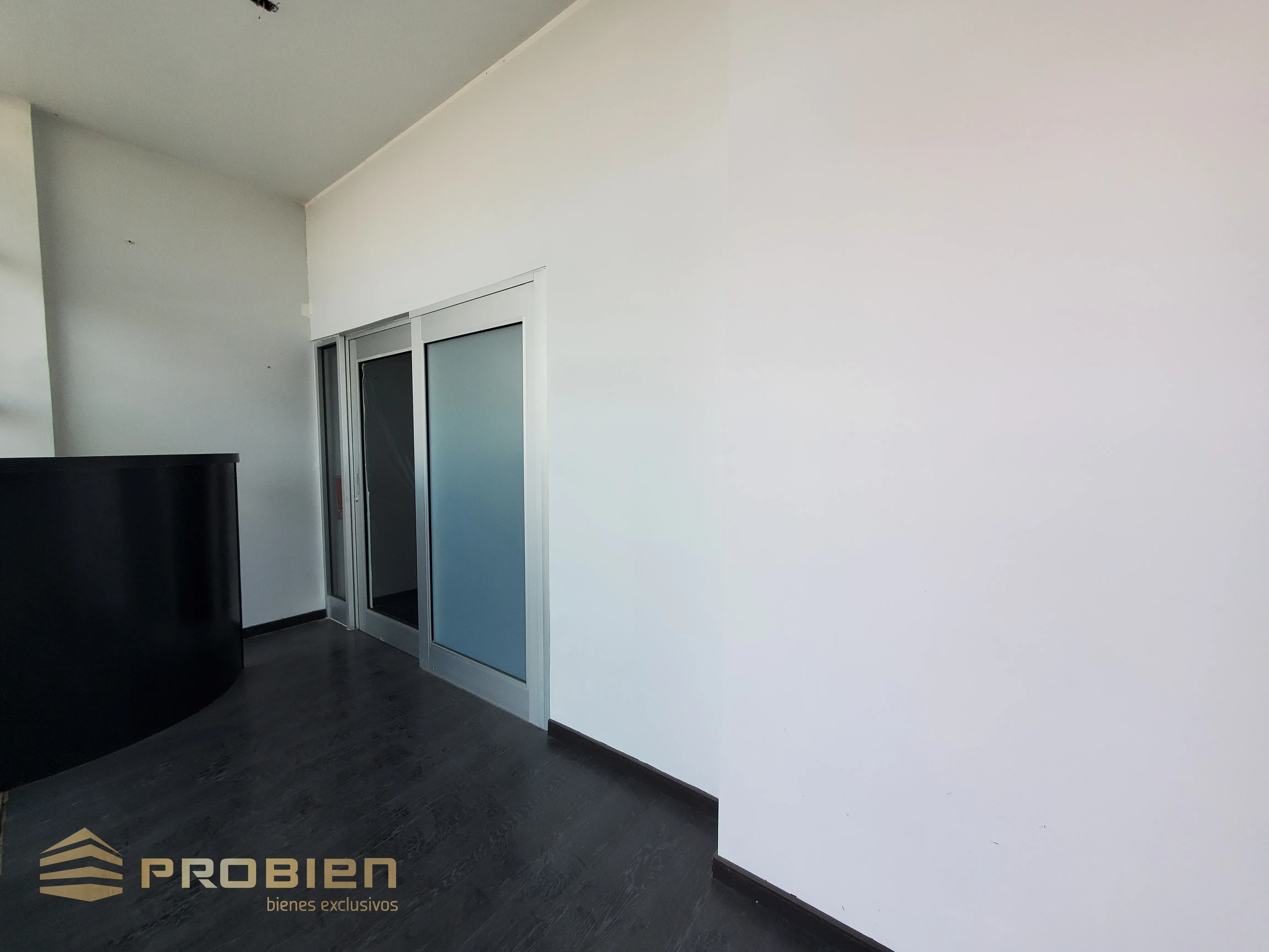 Plaza comercial en renta- Col. Aeropuerto  (Plaza Libertad)  - Foto 6 de 9