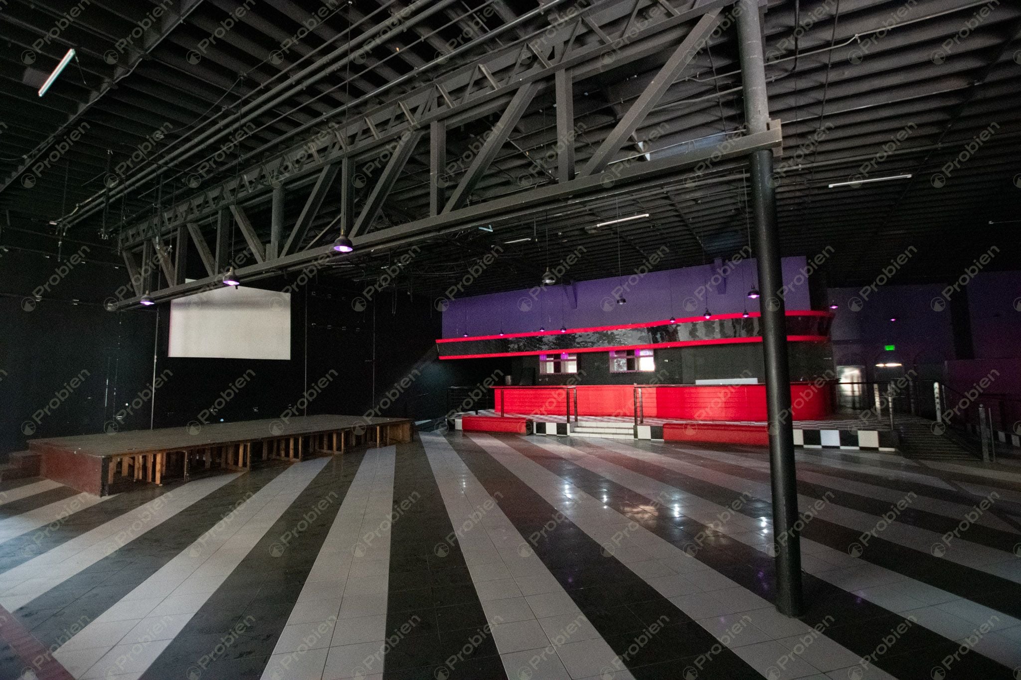 Local Comercial en Renta en El Foro – Zona Centro Tijuana, 980 m² en el Icónico Palacio Jai Alai - Foto 4 de 30