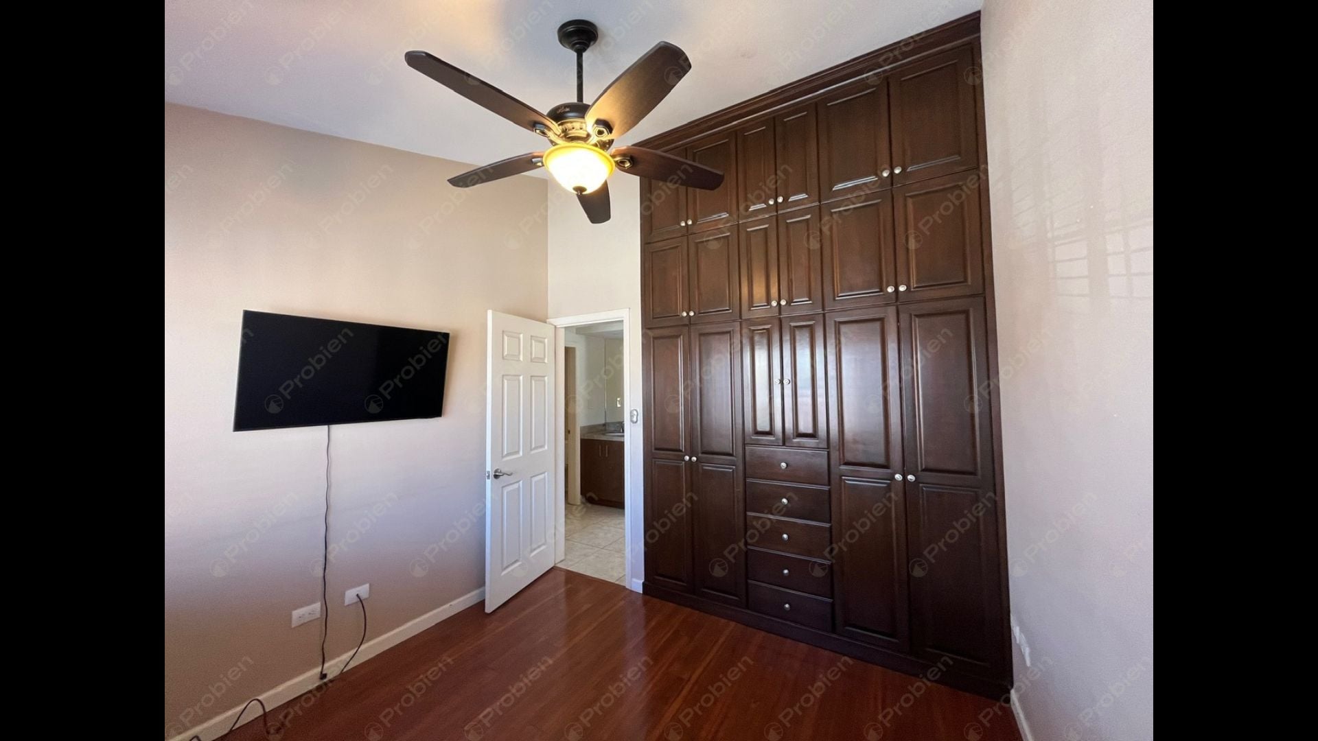 Hermosa Casa en Renta en La Cúspide, Playas de Tijuana – Seguridad, Confort y Amenidades de Lujo - Foto 17 de 23