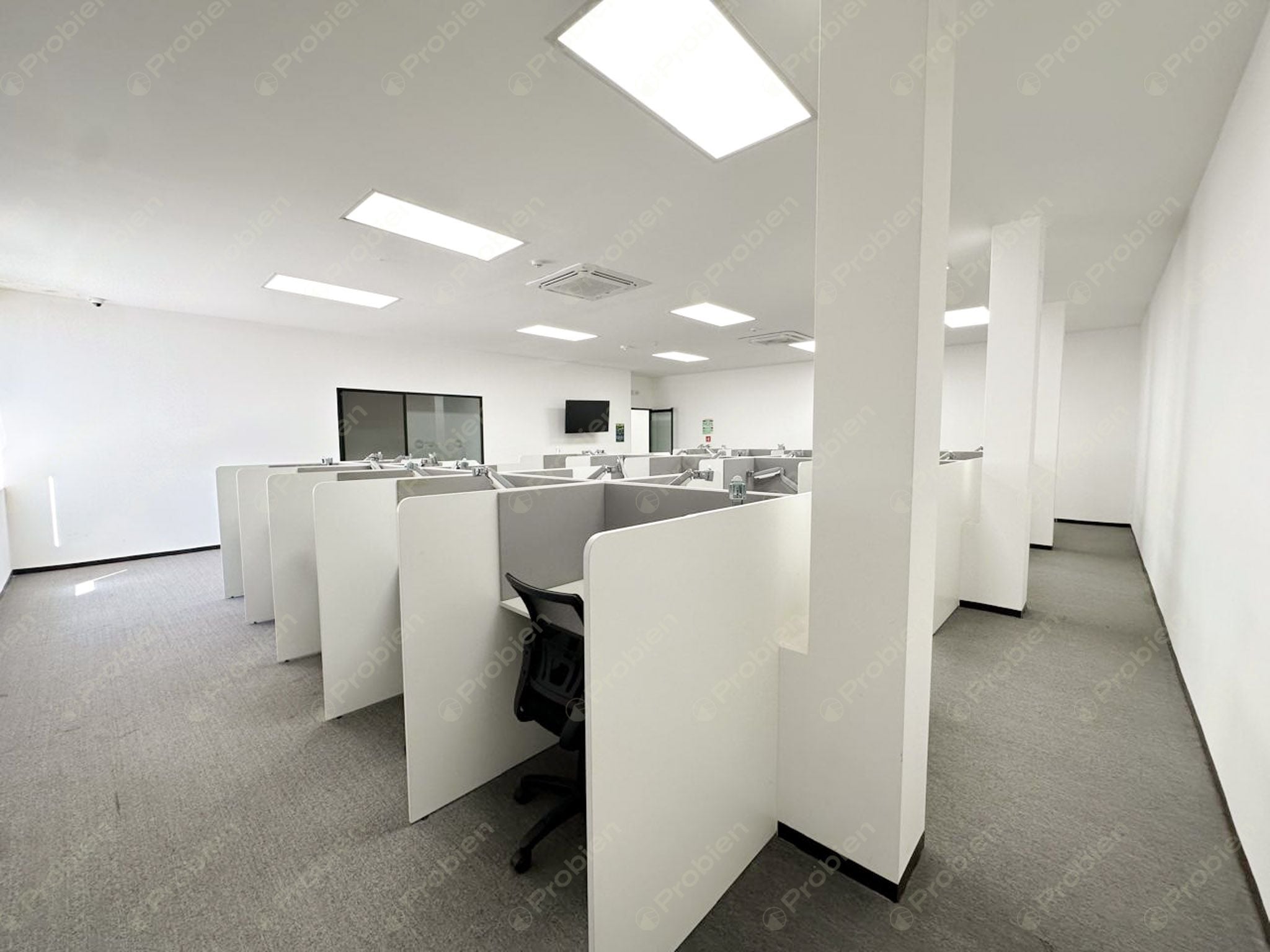 Oficina en Renta Coworking 121.92 m² - En Plaza Alameda Otay - Foto 2 de 12