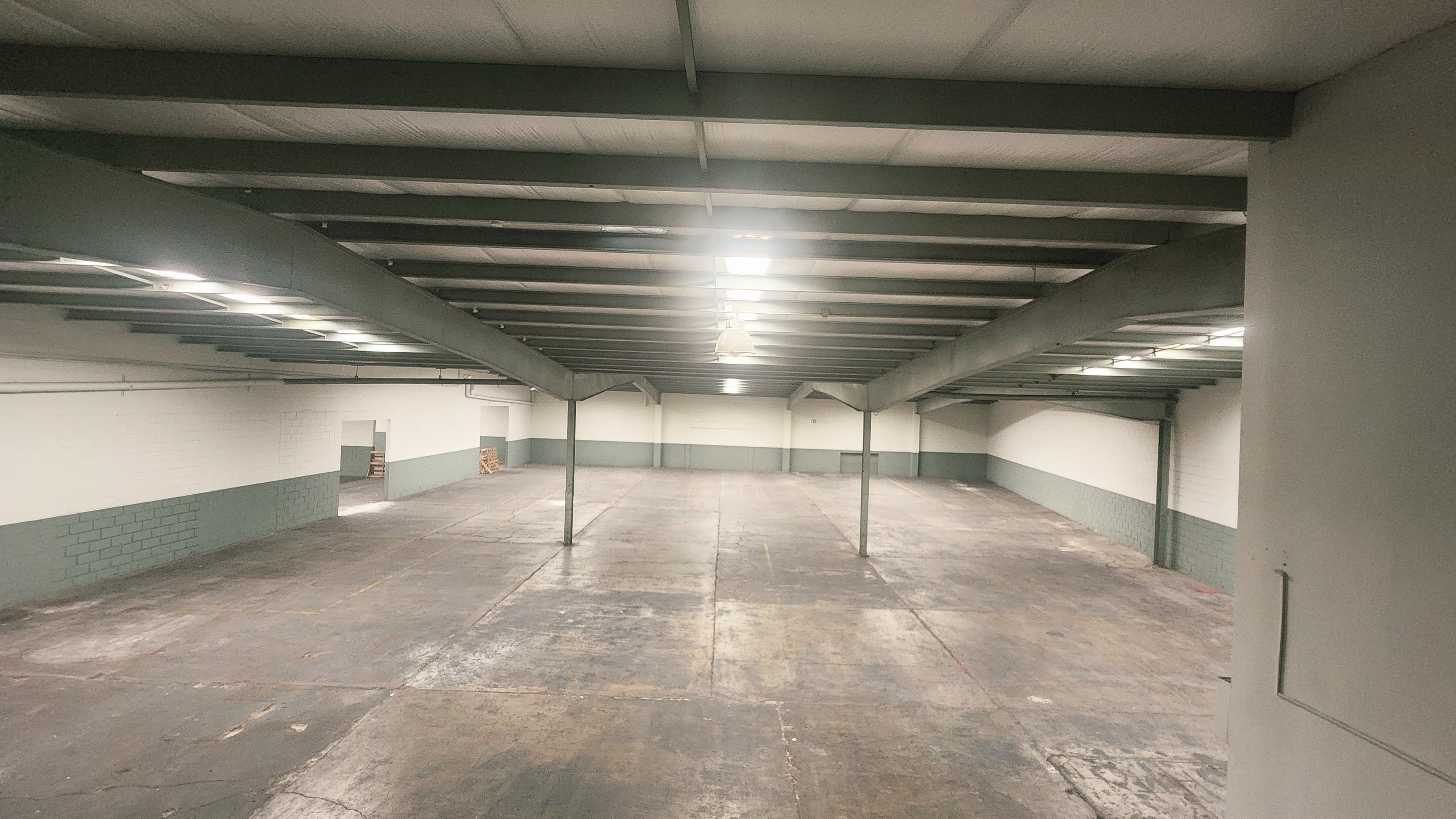 Bodega de 1,923 m² en Renta – Parque Industrial Cibac con Oficinas y Muelle - Foto 9 de 20