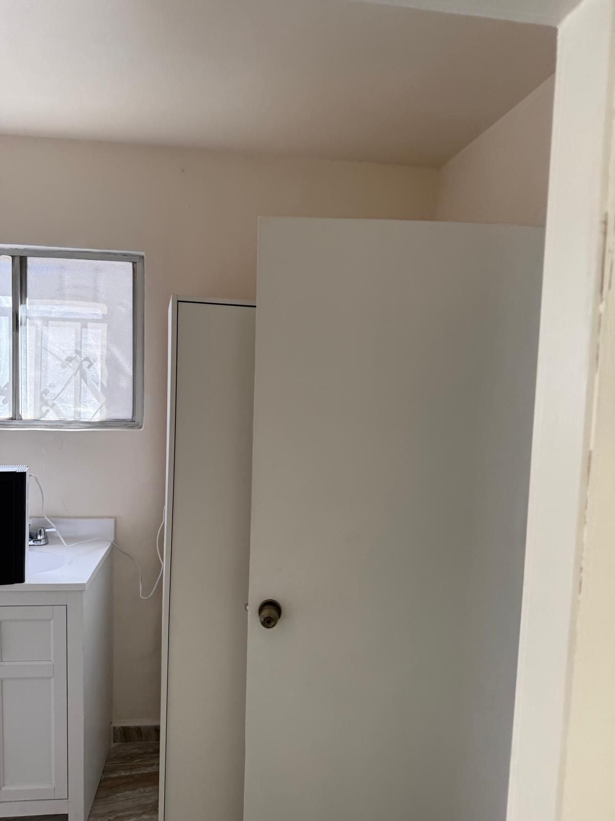 Casa en renta de una planta en Los Alamos — práctica, cómoda y bien iluminada - Foto 12 de 17