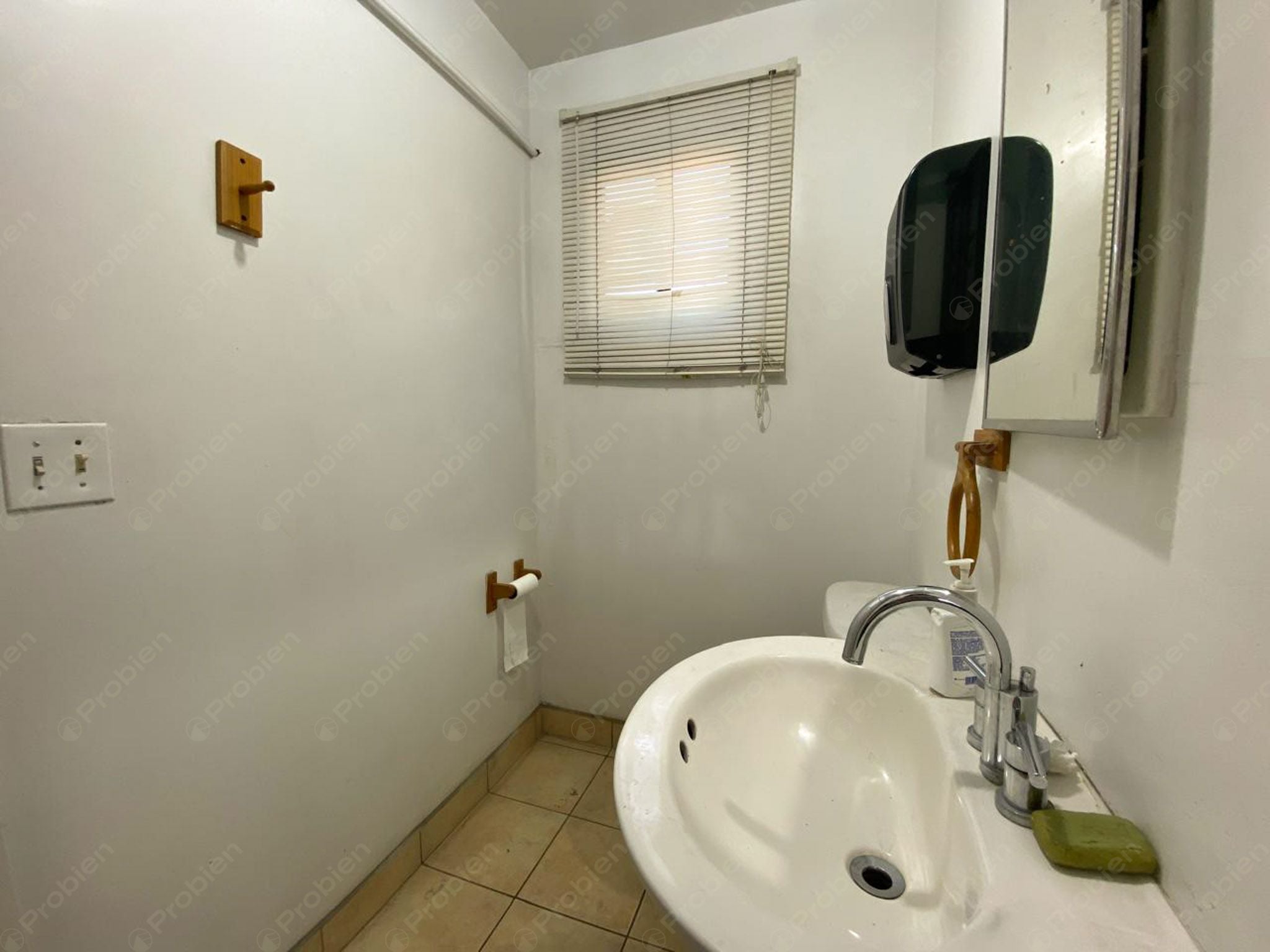 Oficina en Renta en Zona Urbana Río - Espacio Amplio y Bien Ubicado - Foto 12 de 16