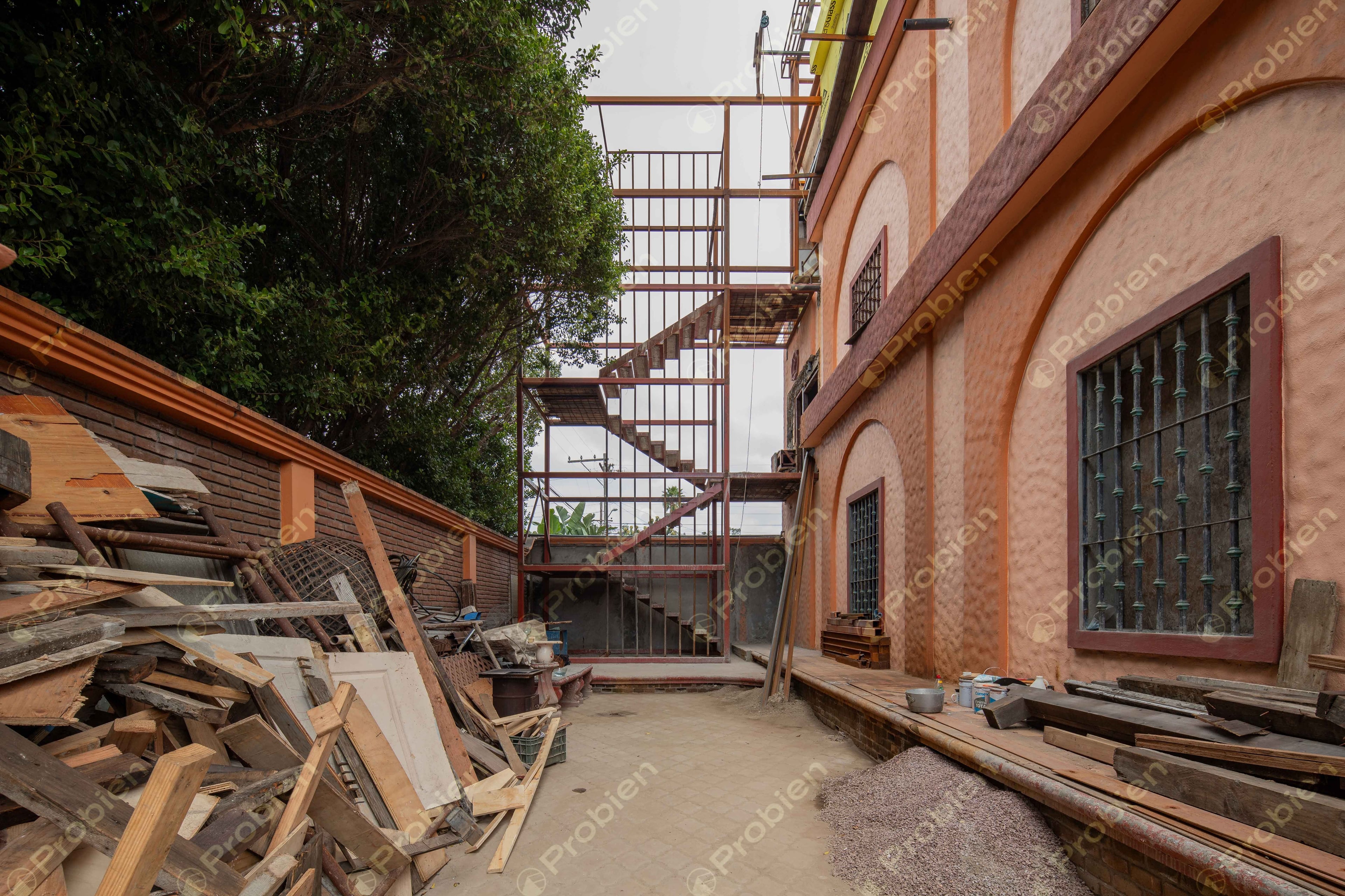 Local Comercial en Renta - El Mirador - Foto 4 de 7