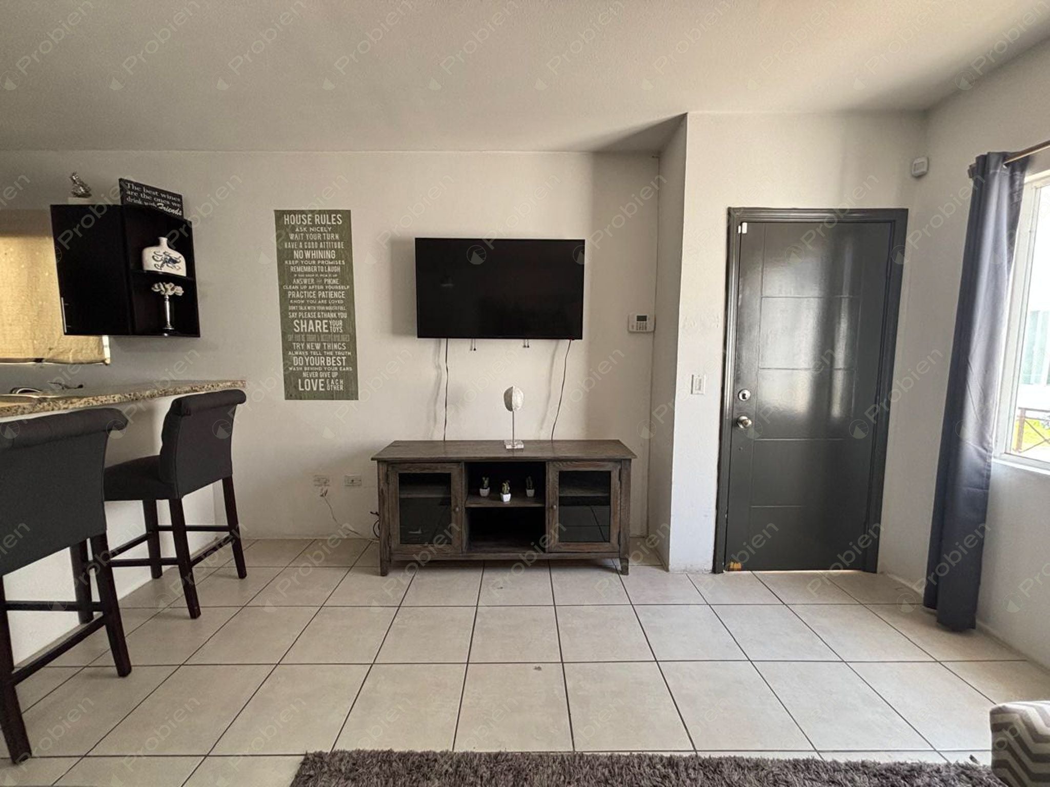 Departamento Amueblado en Renta en Garden Homes – 1 Recámara con Vista al Mar y Amenidades - Foto 3 de 18