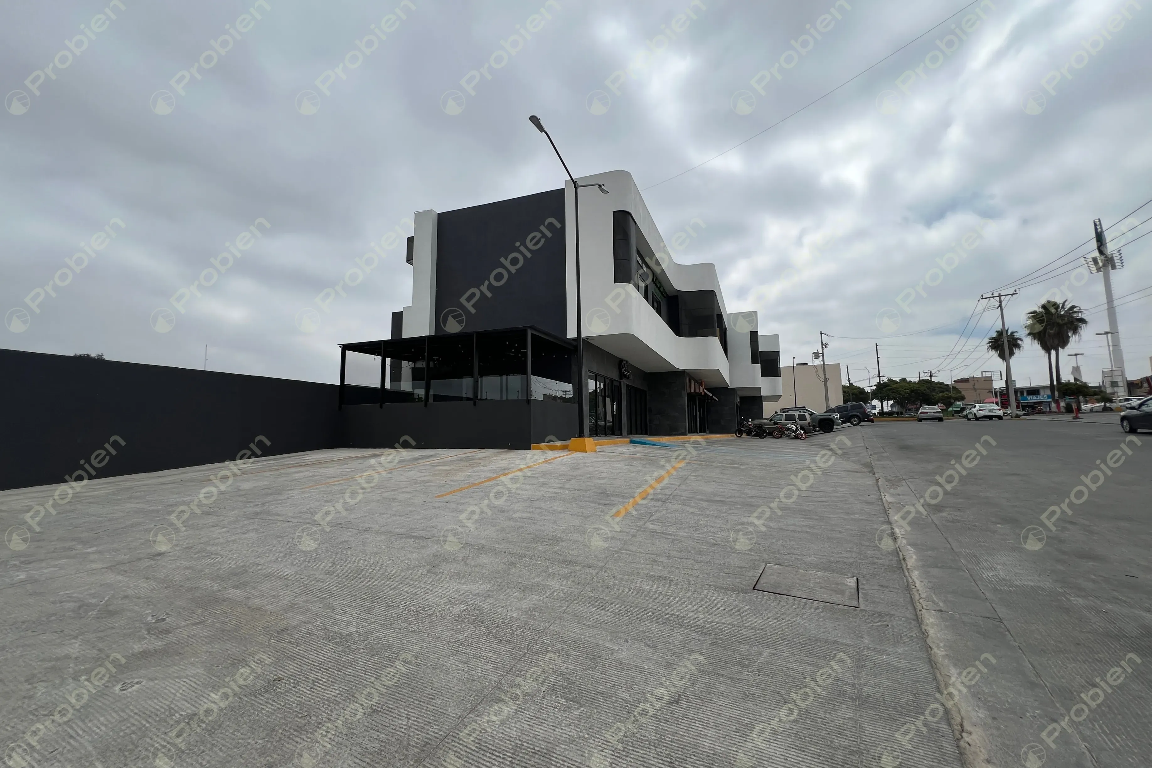 Locales en Renta en Plaza Puerta del Sol - Foto 2 de 10