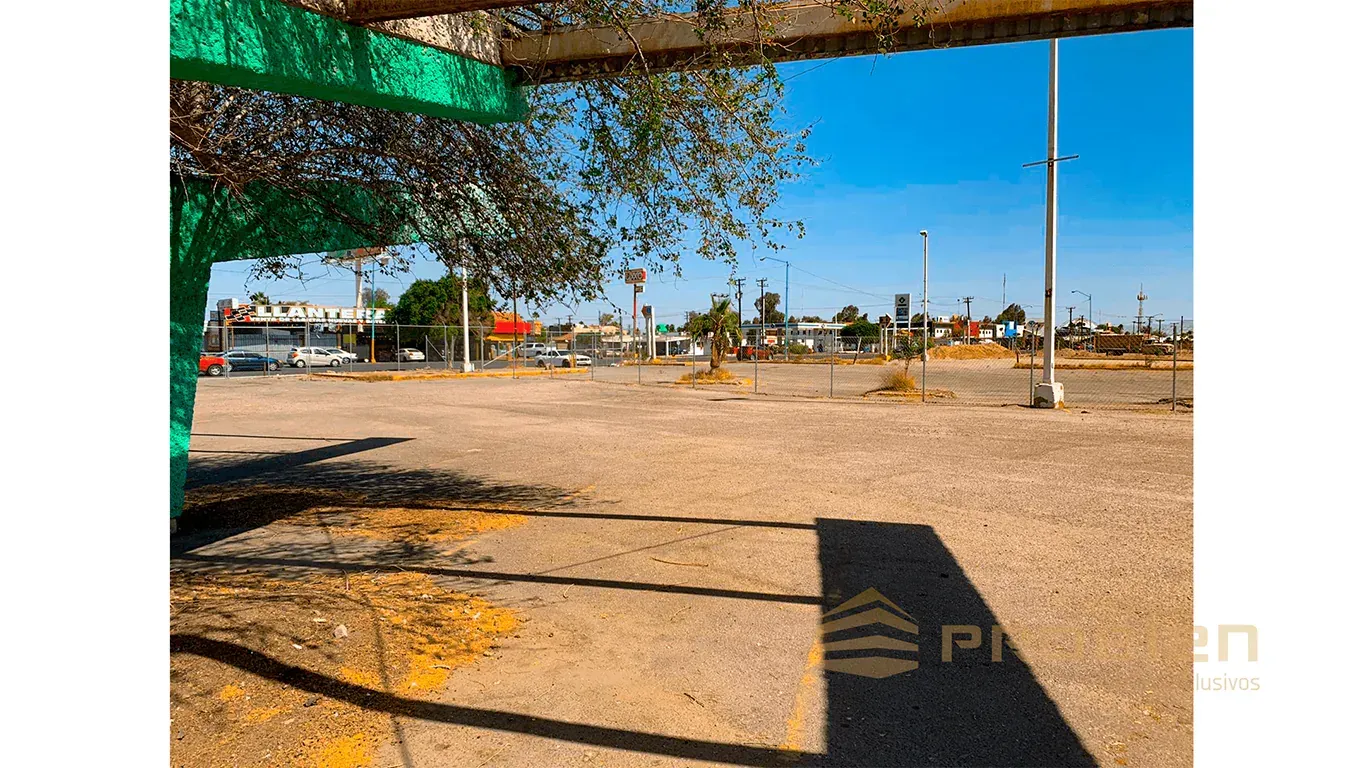 Bodega/Nave industrial en renta - Villa Fontana Mexicali - Foto 2 de 22