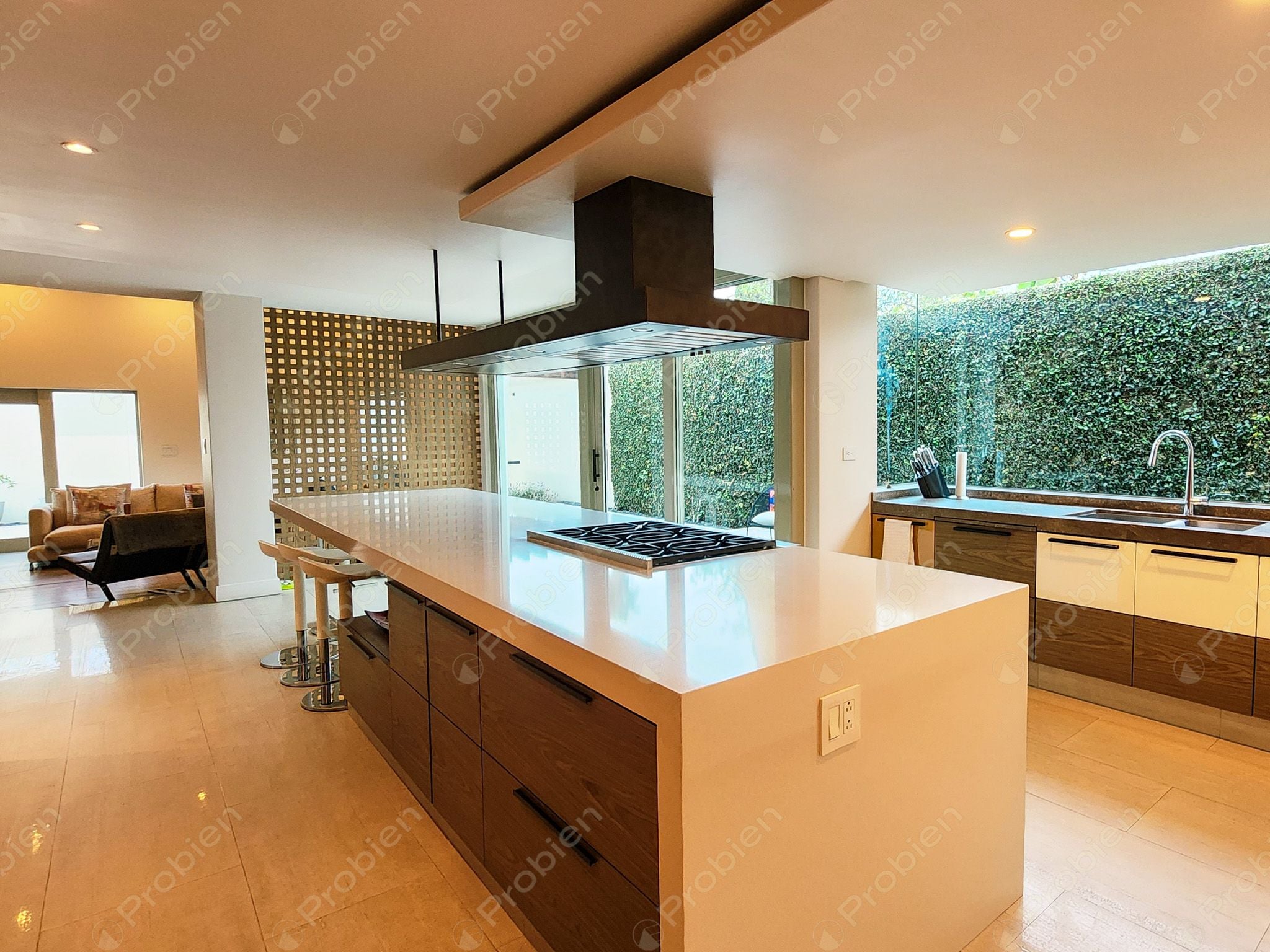 Casa en renta en Lomas de Agua Caliente, residencia de lujo con amplios espacios en Tijuana - Foto 7 de 34