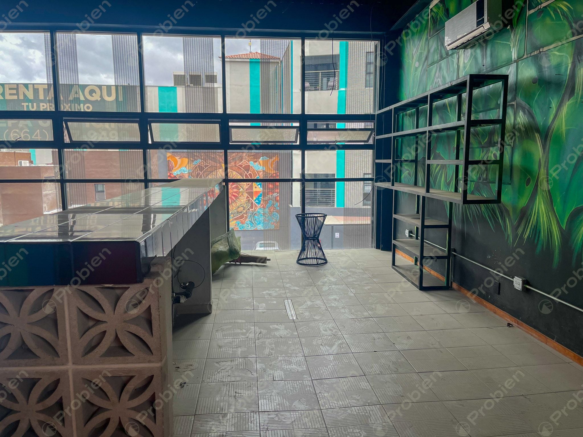 Local comercial de dos niveles en Renta - En Zona Rio - Foto 12 de 14