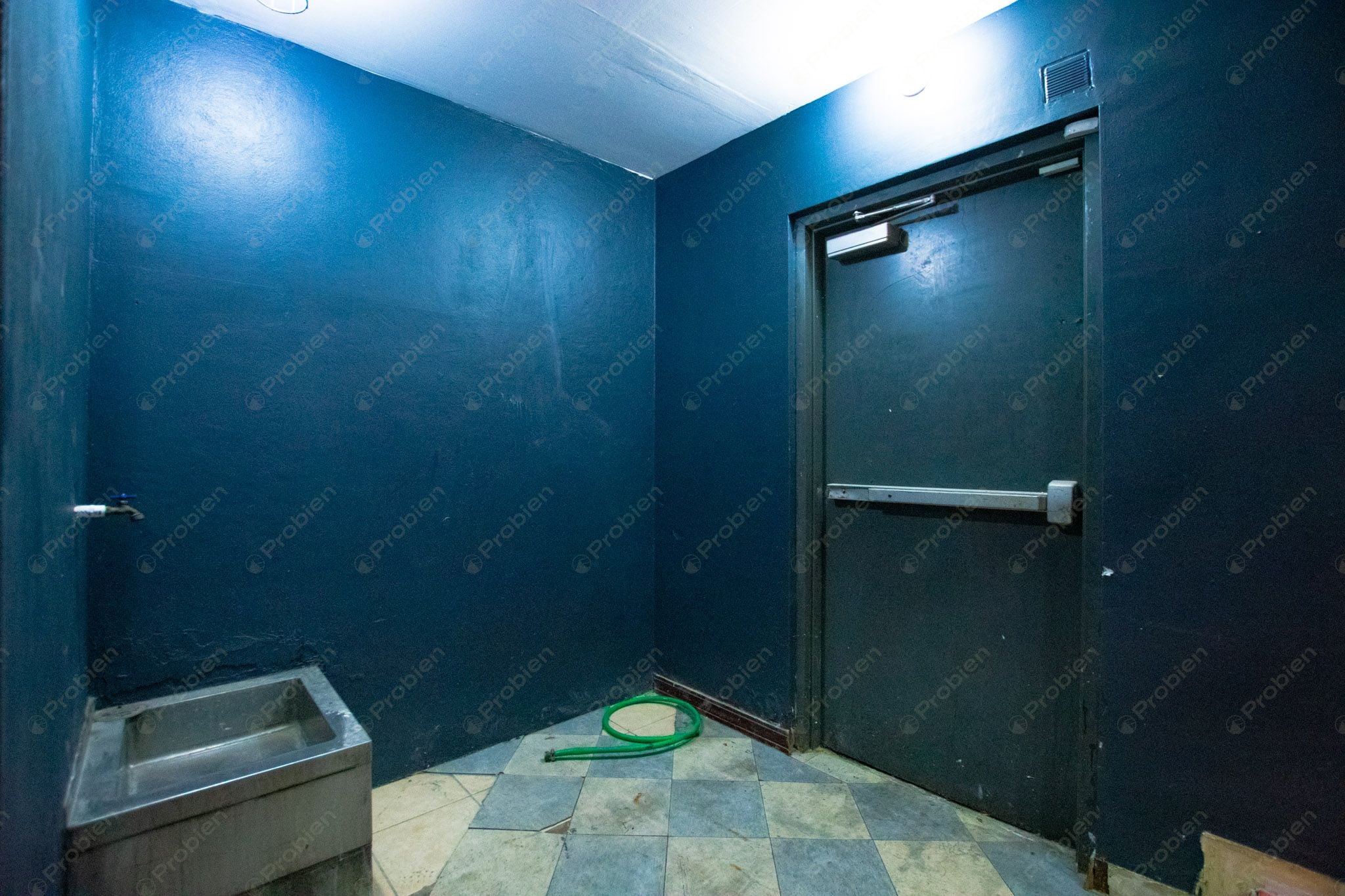 Local Comercial en Renta en Avenida Revolución – ¡Ubicación Estratégica! - Foto 12 de 22