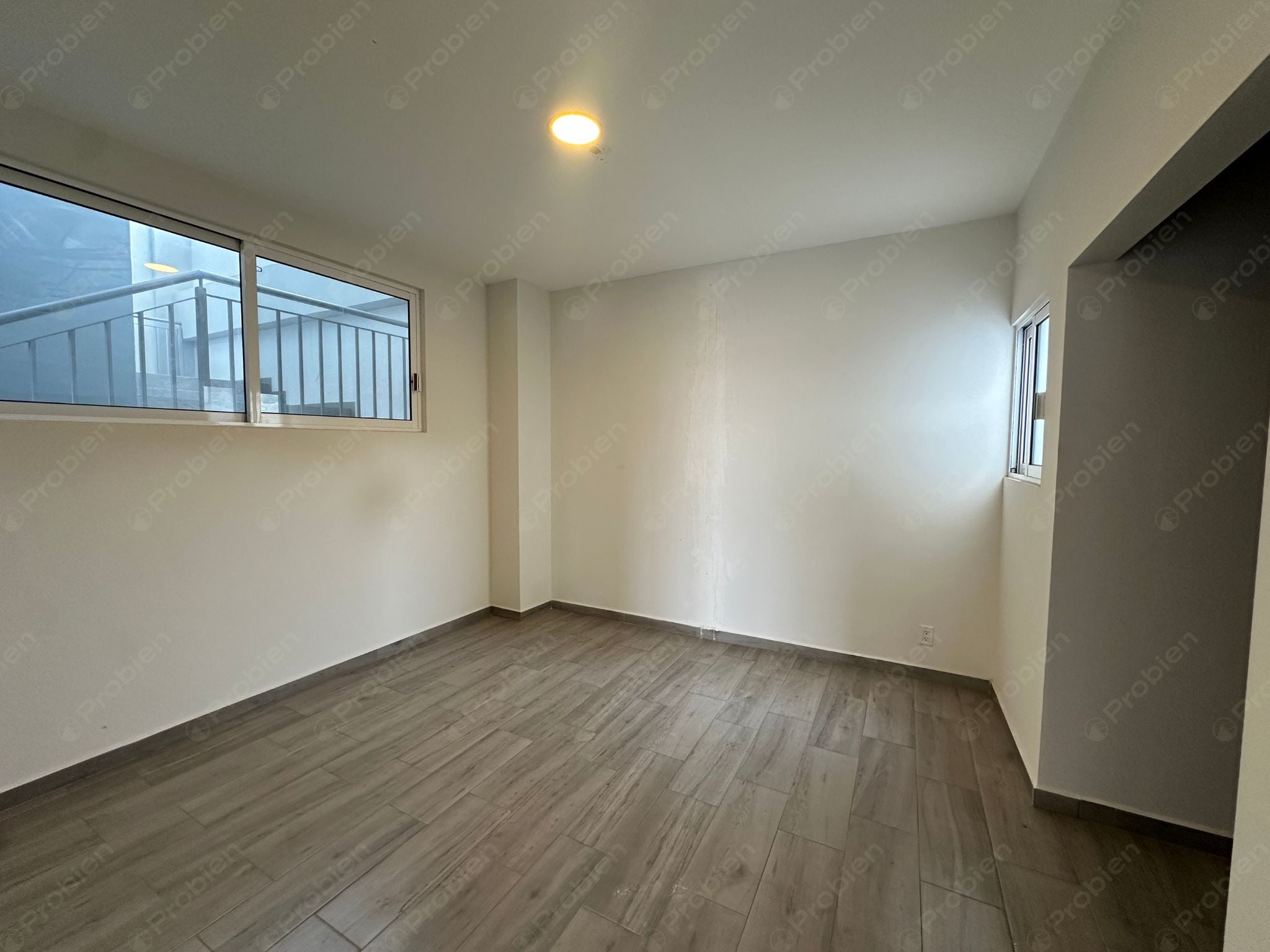 Local Comercial en Renta en La Cacho – 145 m² en Edificio Nuevo con Valet Parking - Foto 4 de 13