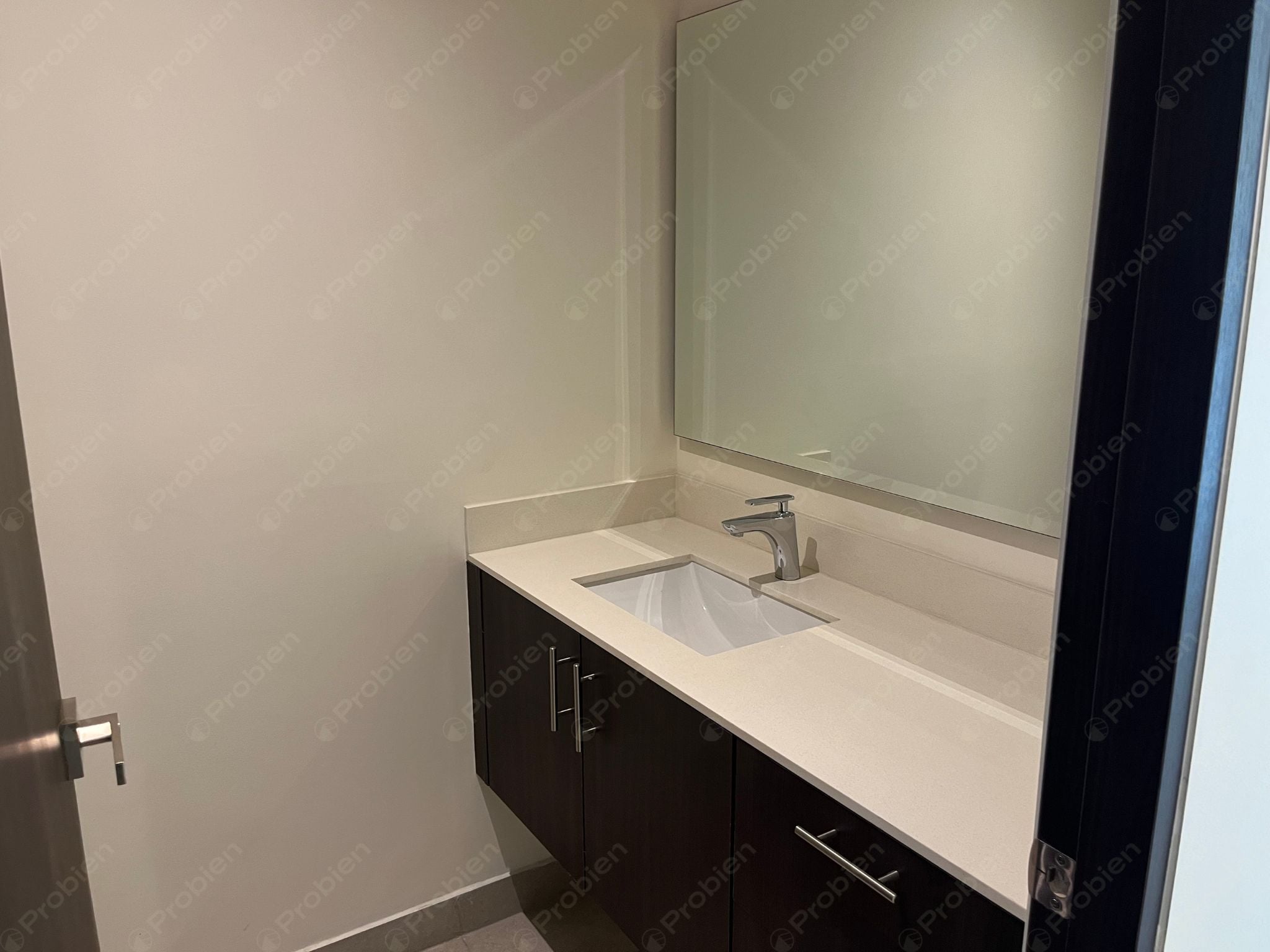 Departamento en Venta en Levant Campestre – 3 Recámaras, Vista al Estadio y Amenidades de Lujo - Foto 5 de 36