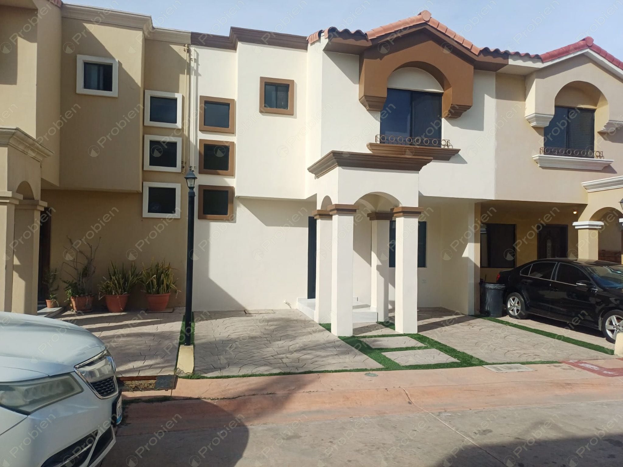 Casa Moderna en Renta 100% Equipada en Las Plazas – Lista para Estrenarse - Foto 1 de 11