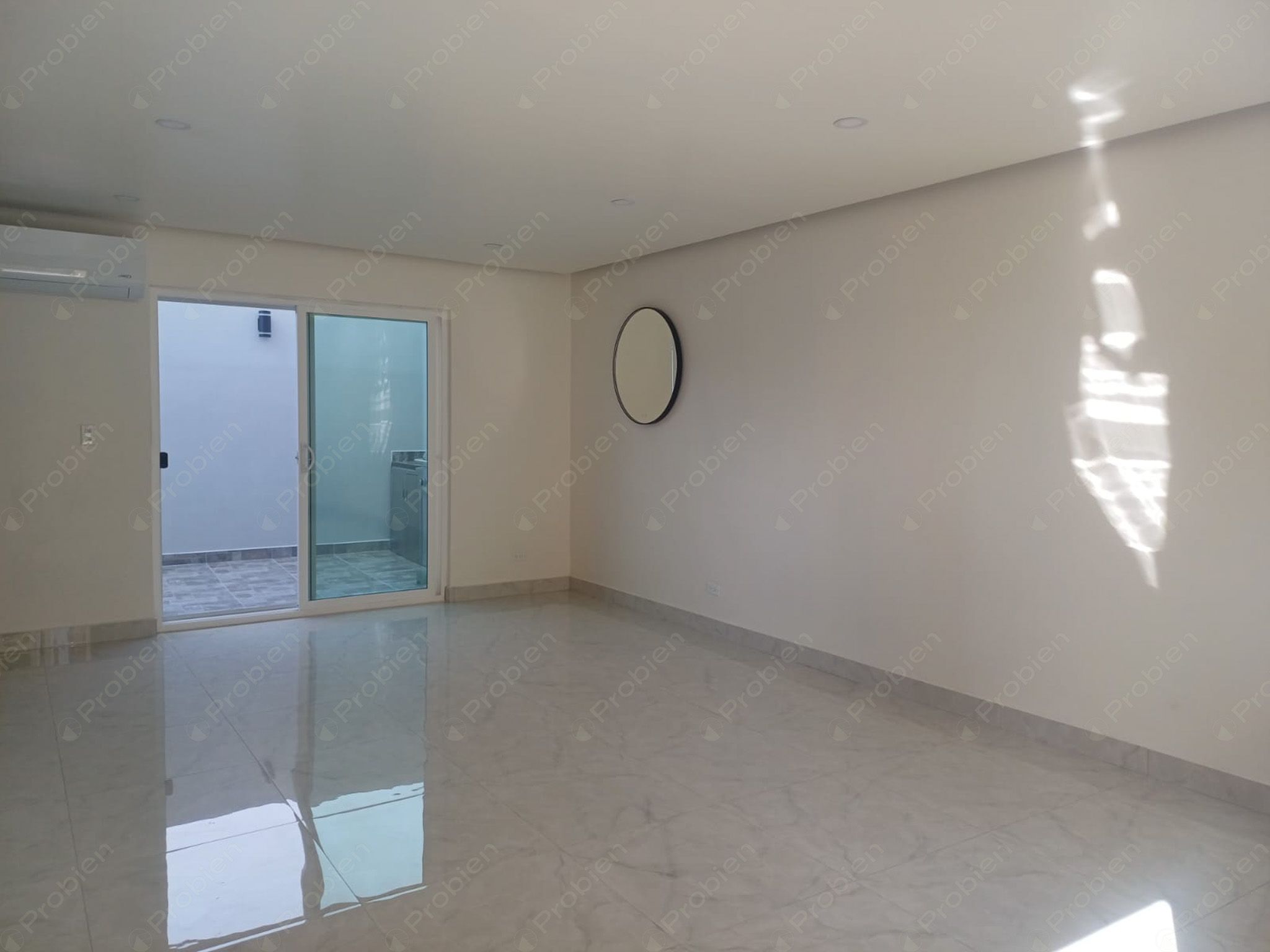 Casa Moderna en Renta 100% Equipada en Las Plazas – Lista para Estrenarse - Foto 2 de 11