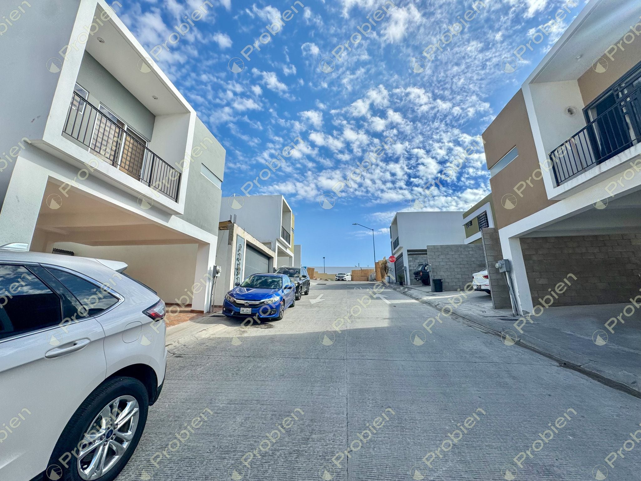 Casa en Renta en Vistas de Santa Fe – Excelente Ubicación y Lista para Habitar - Foto 3 de 19