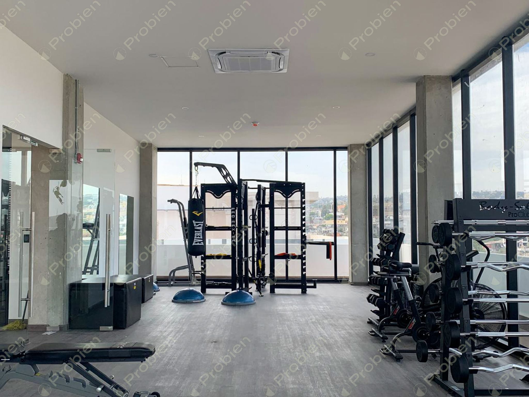 Departamento en Renta en HITJ Zona Centro Tijuana – Equipado y con Rooftop - Foto 8 de 12