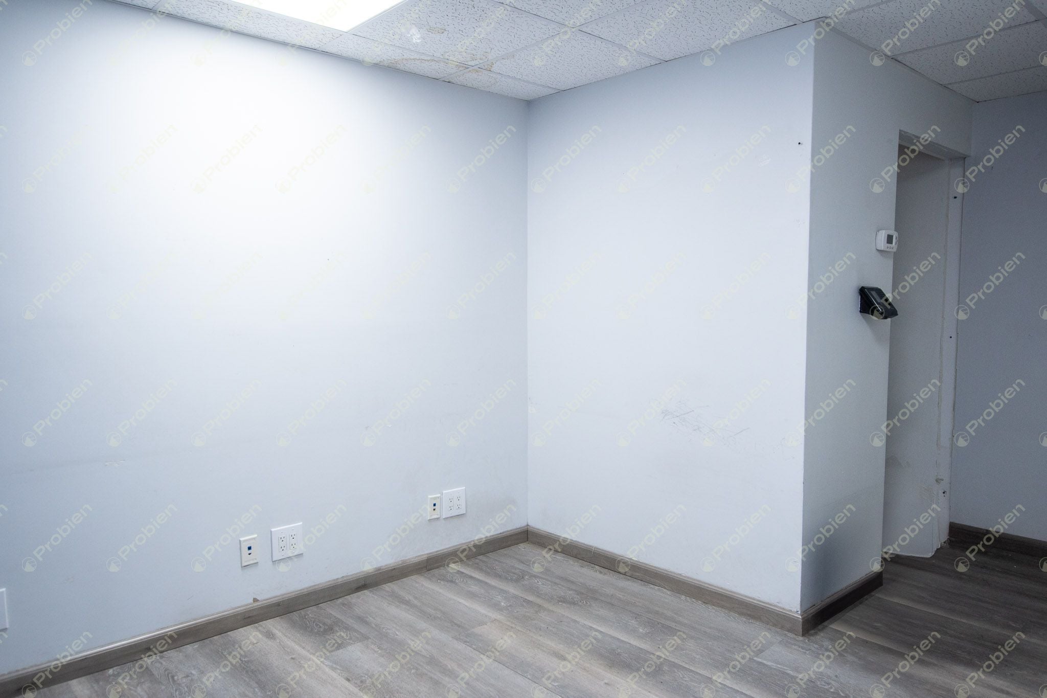 Oficina o Local Comercial En Venta / Renta en Zona Estratégica - 151 m² de Oportunidad - Foto 9 de 15