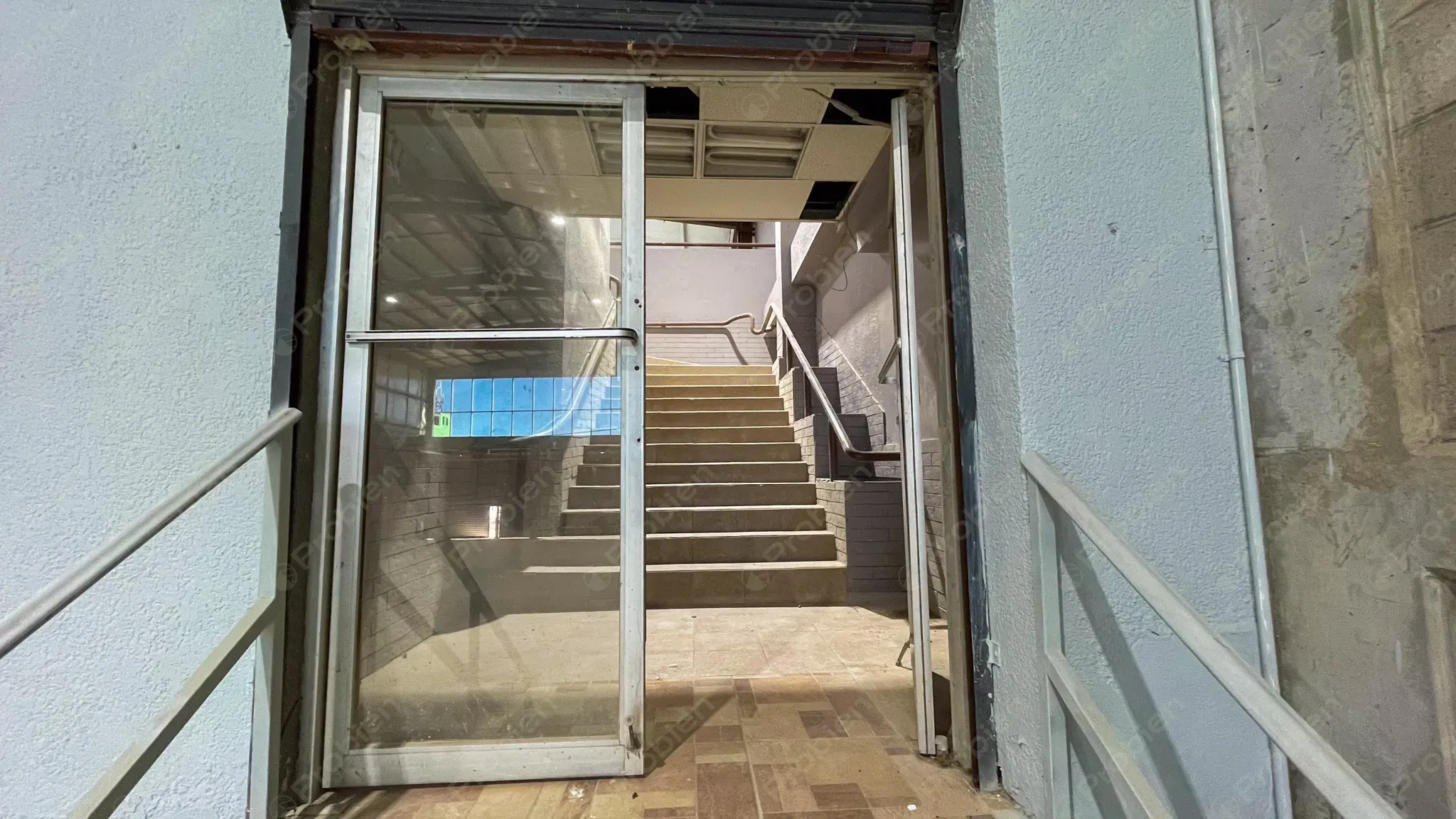  Bodega, Local y/o Oficina en Renta - En el Soler - Foto 8 de 13