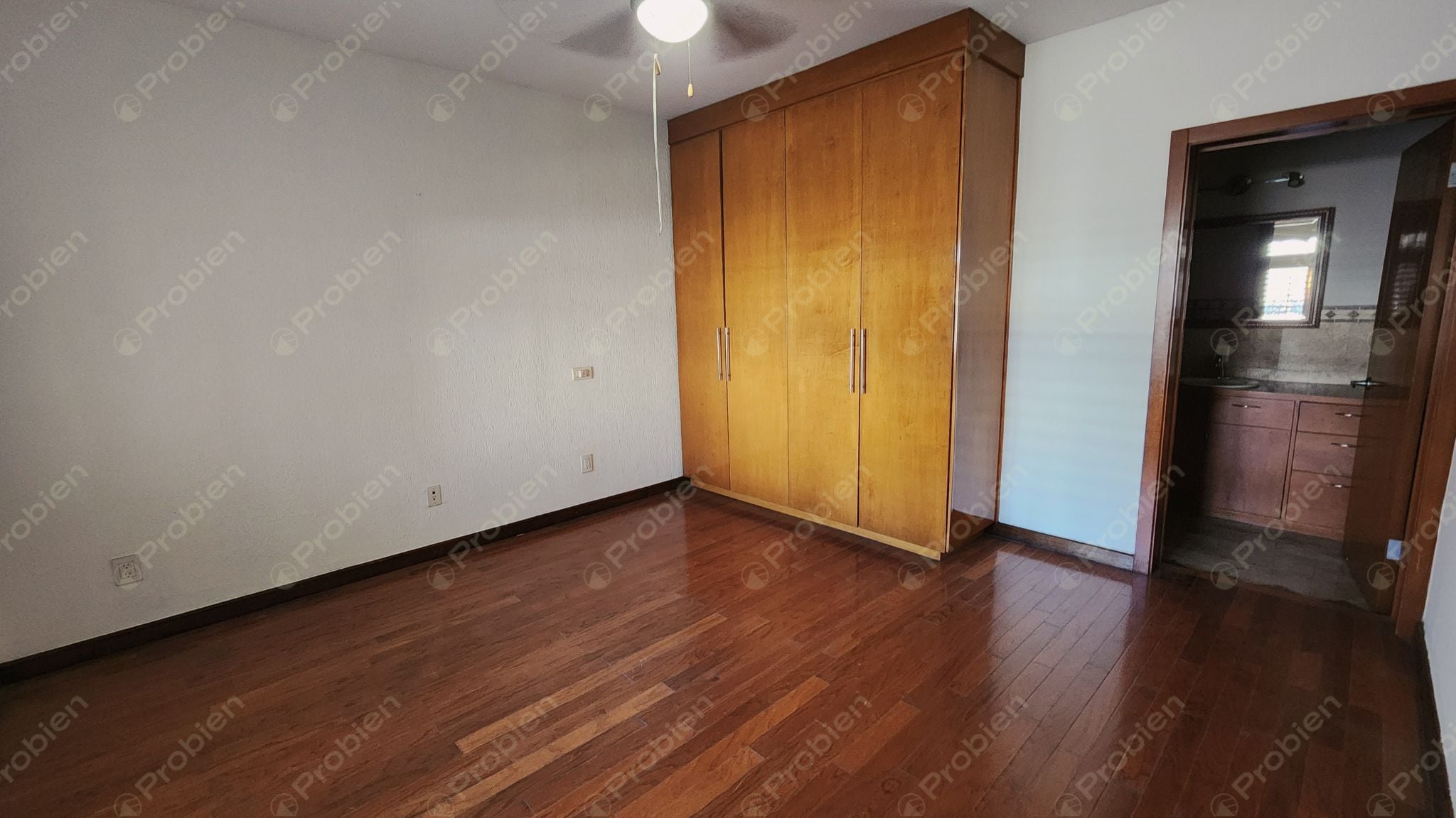 Casa en Venta en Las Palmas – Amplia, Remodelada y con Paneles Solares - Foto 13 de 33