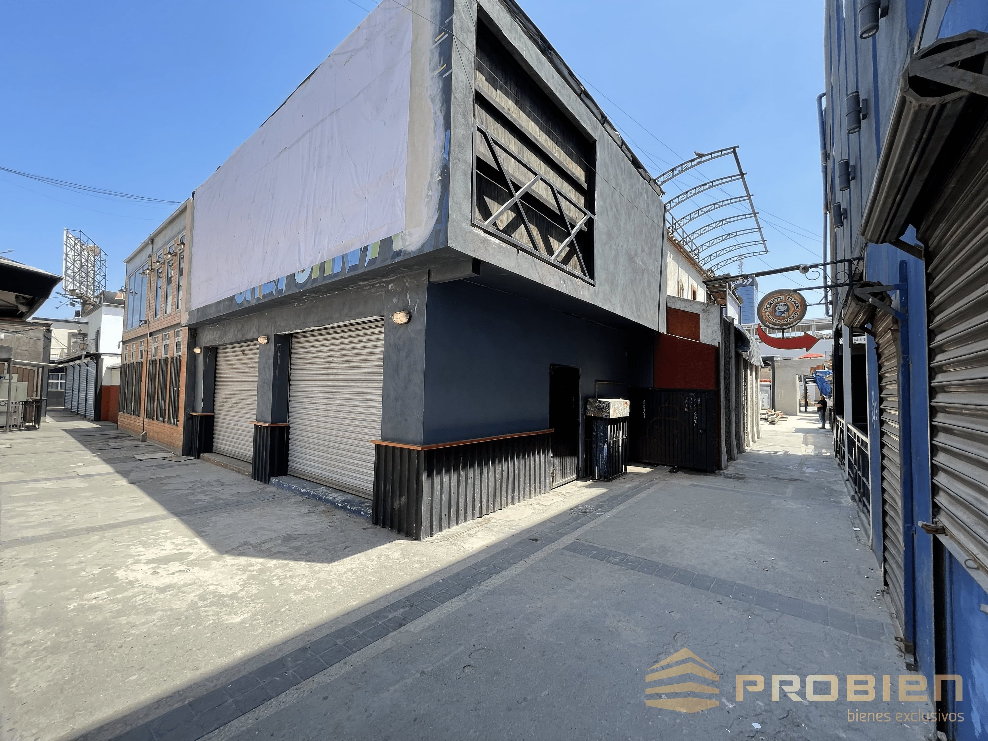 Local en Venta / Renta en Zona Rio - Plaza Fiesta - Foto 2 de 25