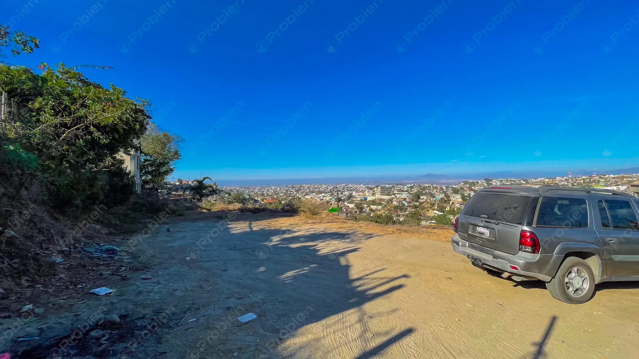 Terreno Comercial en Venta - En Pedregal de Santa Julia - Foto 2 de 8