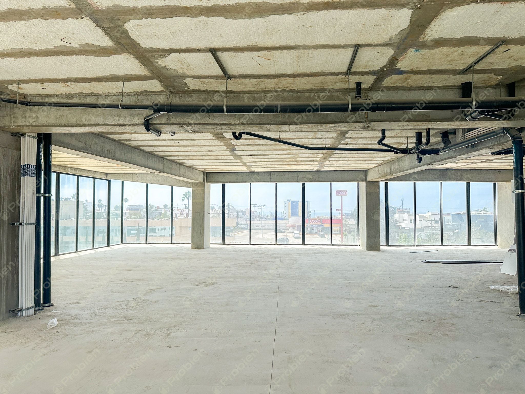 Locales Comerciales en Renta o Venta en Playas de Tijuana The Wesley – Frente a Plaza Monumental con Vistas al Mar - Foto 8 de 12