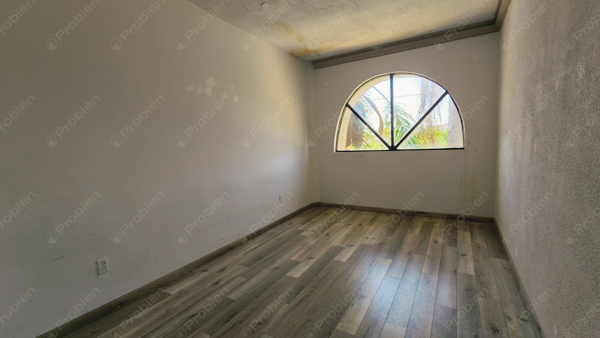 Edificio / Casa en Venta en Guaycura – Ideal para Vivienda o Fundación - Foto 23 de 31