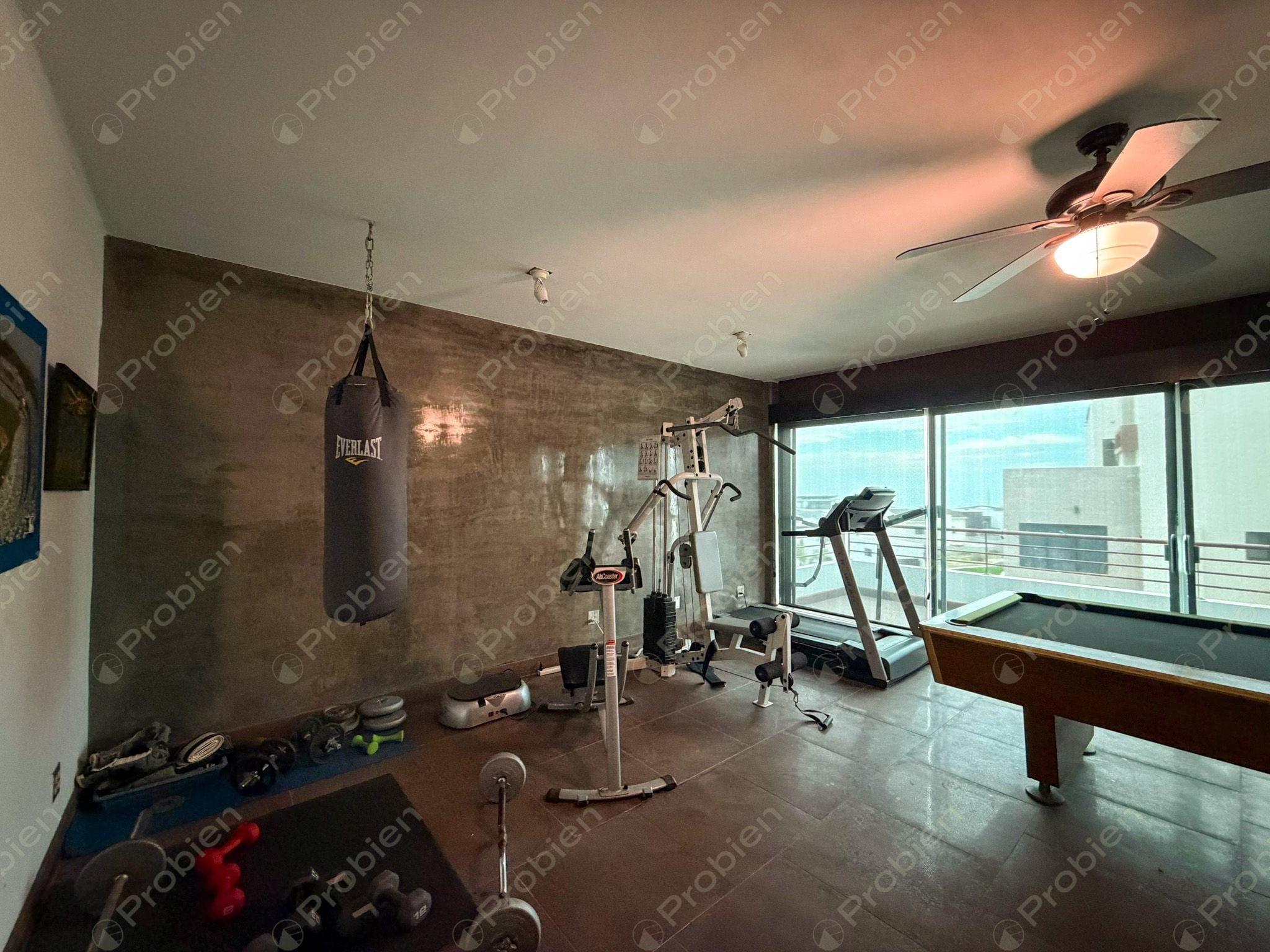 Casa en venta en Real del Mar Sección Brisas, residencia de 3 niveles cerca del mar en Tijuana - Foto 22 de 24