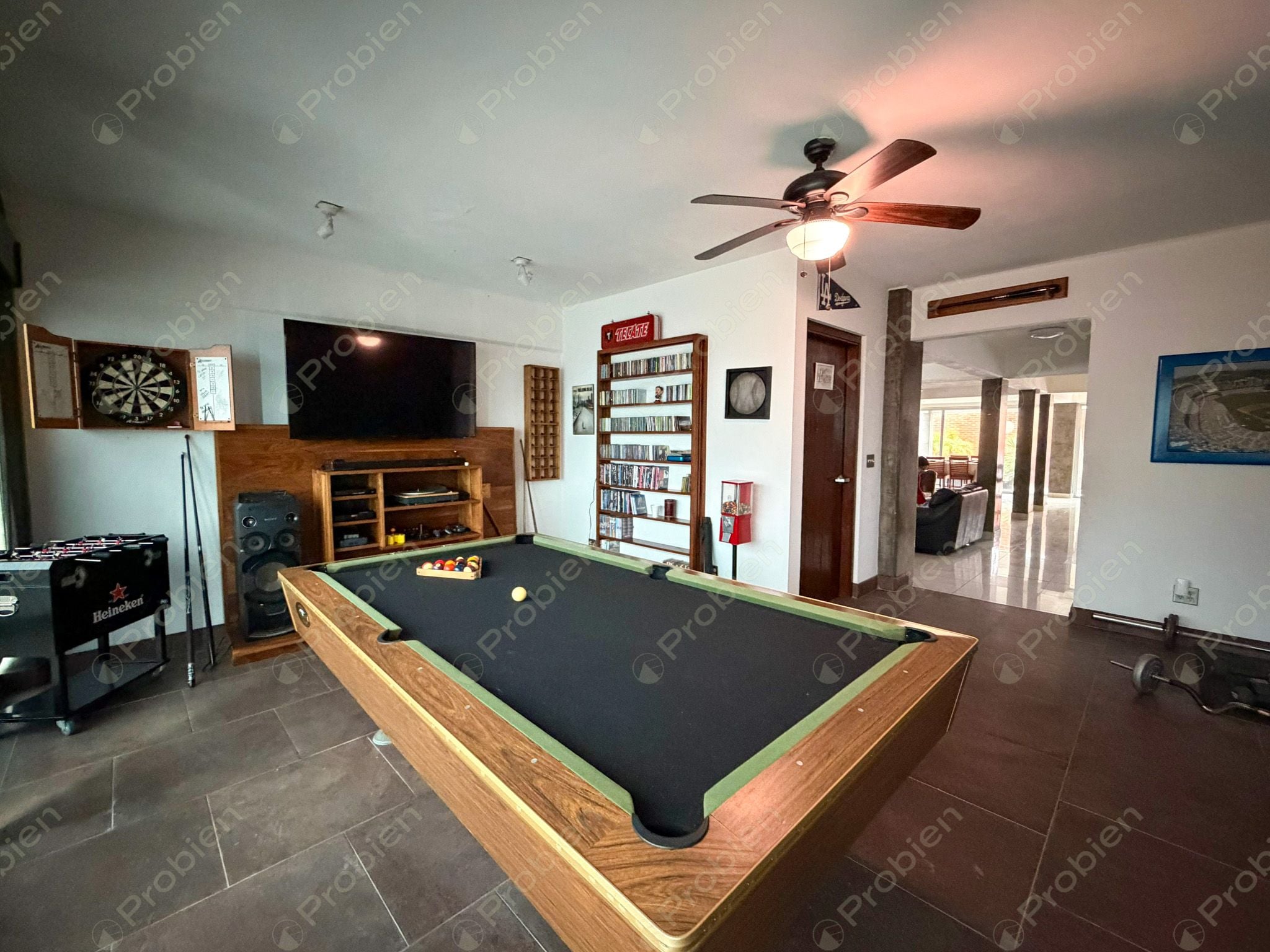 Casa en venta en Real del Mar Sección Brisas, residencia de 3 niveles cerca del mar en Tijuana - Foto 8 de 24