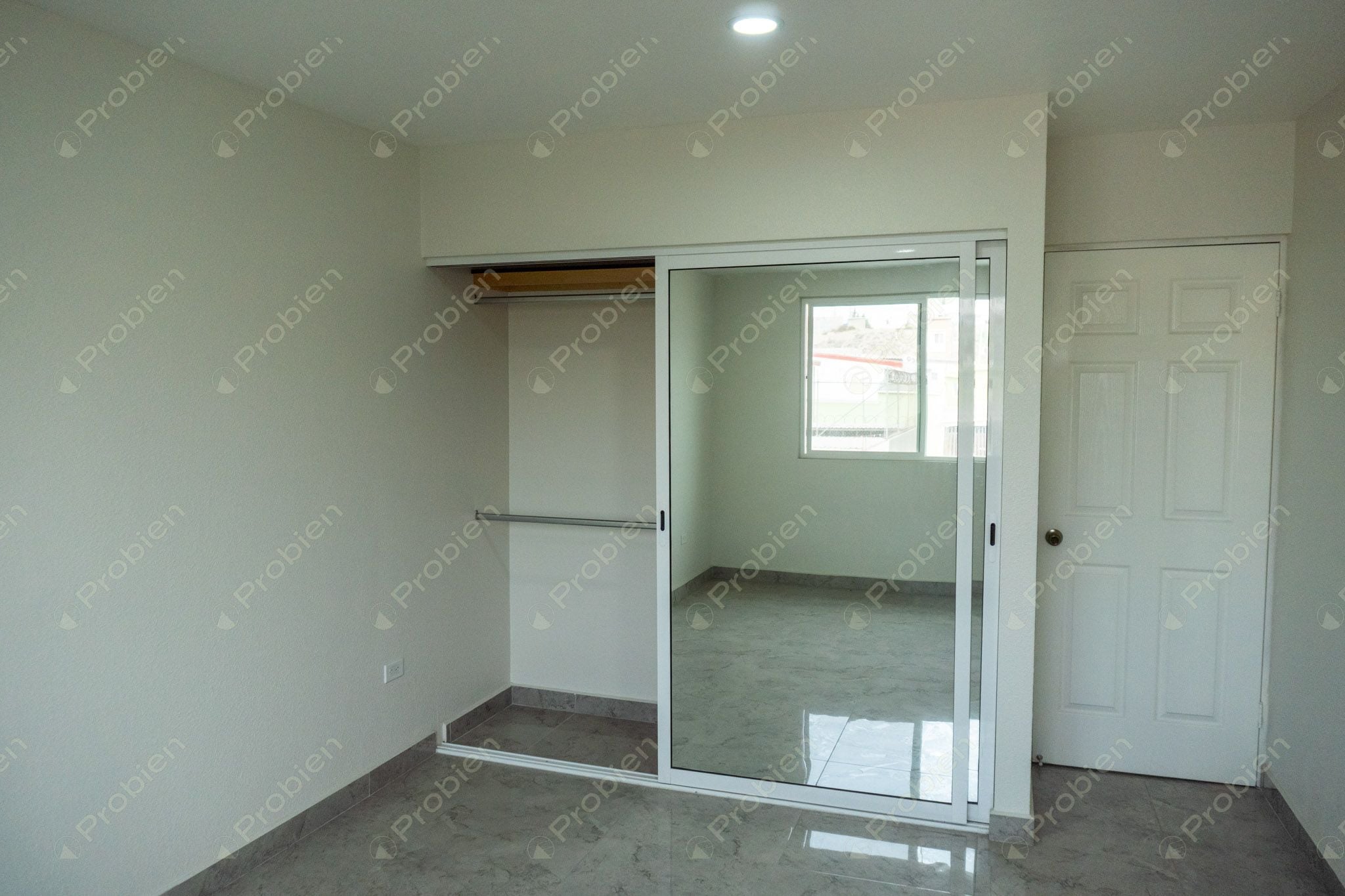 Casa en venta de 4 recámaras y 3 niveles en Terrazas de la Presa - Foto 26 de 54