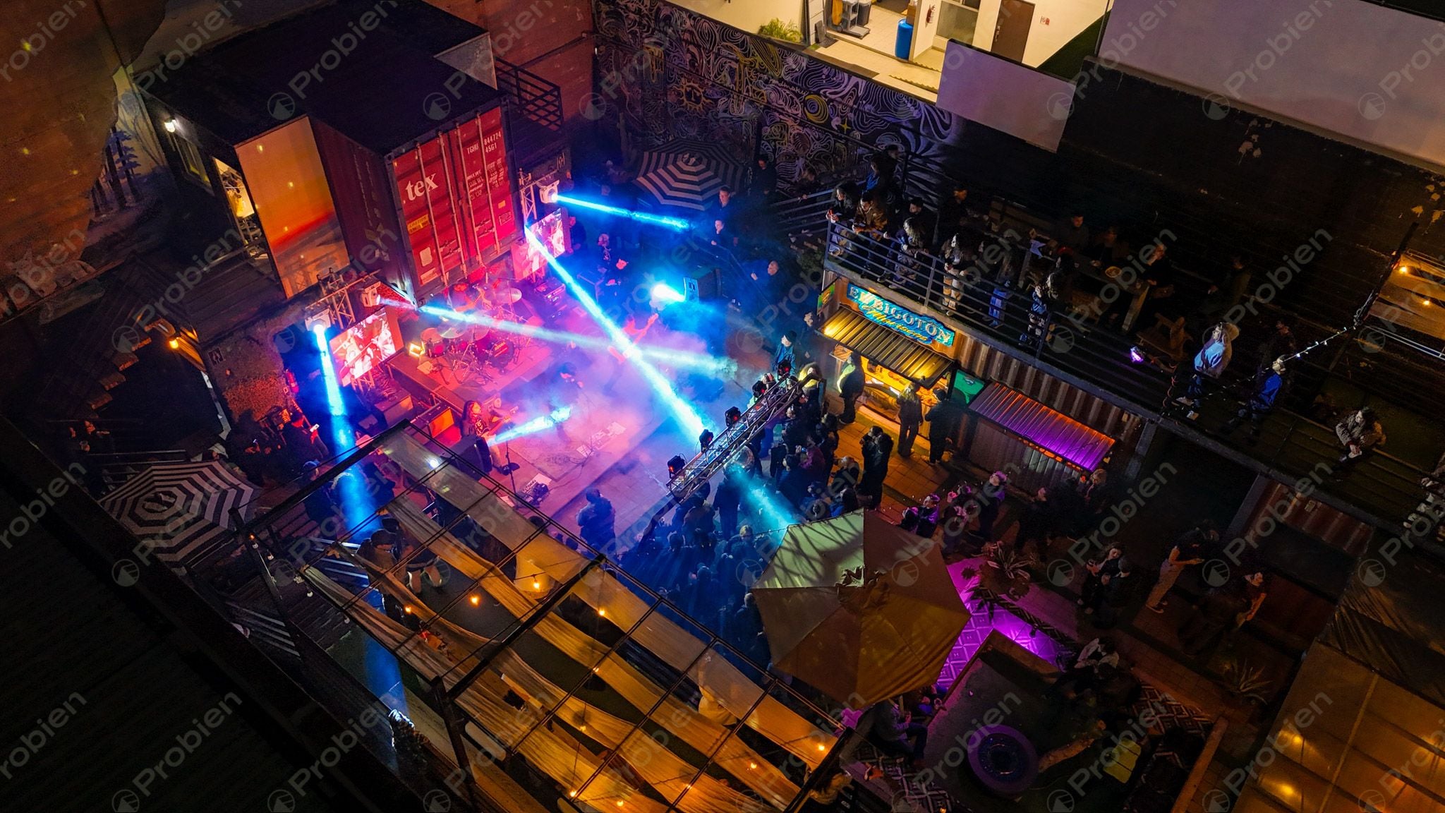 Traspaso de Negocio Mixto en Zona Río – Beer Garden, Food Court y Foro de Eventos - Foto 3 de 13