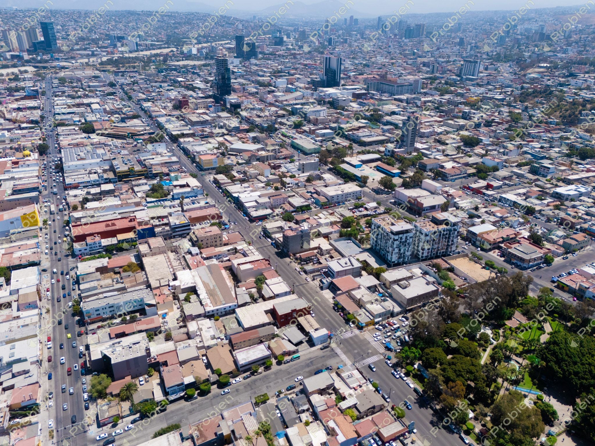 Edificio en Venta en Zona Centro de Tijuana – 8 Consultorios, Estacionamiento y Penthouse - Foto 4 de 18