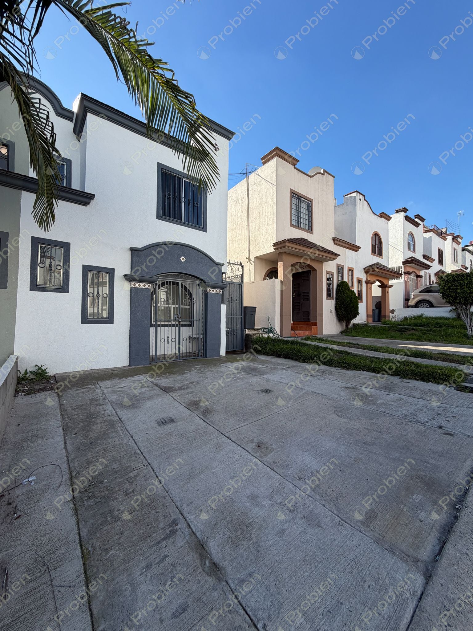 Casa en venta de 2 recámaras en Residencial Agua Caliente - Foto 1 de 25