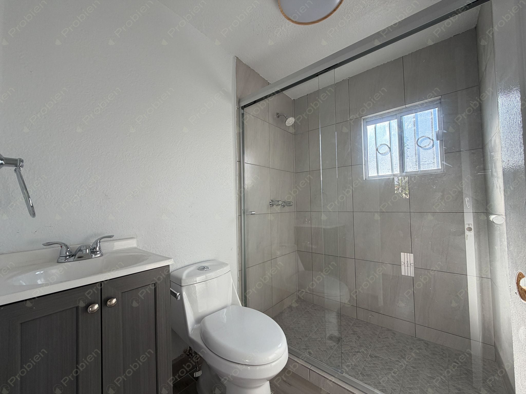 Casa en venta de 2 recámaras en Residencial Agua Caliente - Foto 18 de 25