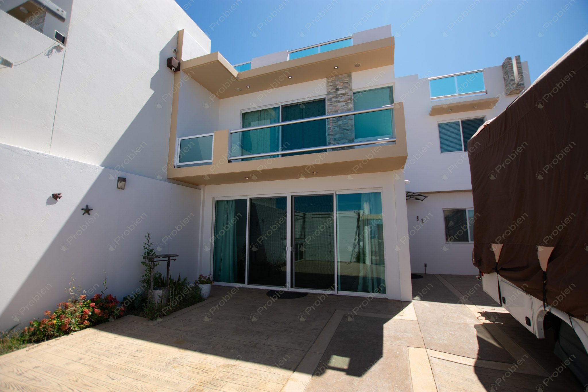 Casa en venta cercana al mar en Residencial San Marino - Foto 4 de 23