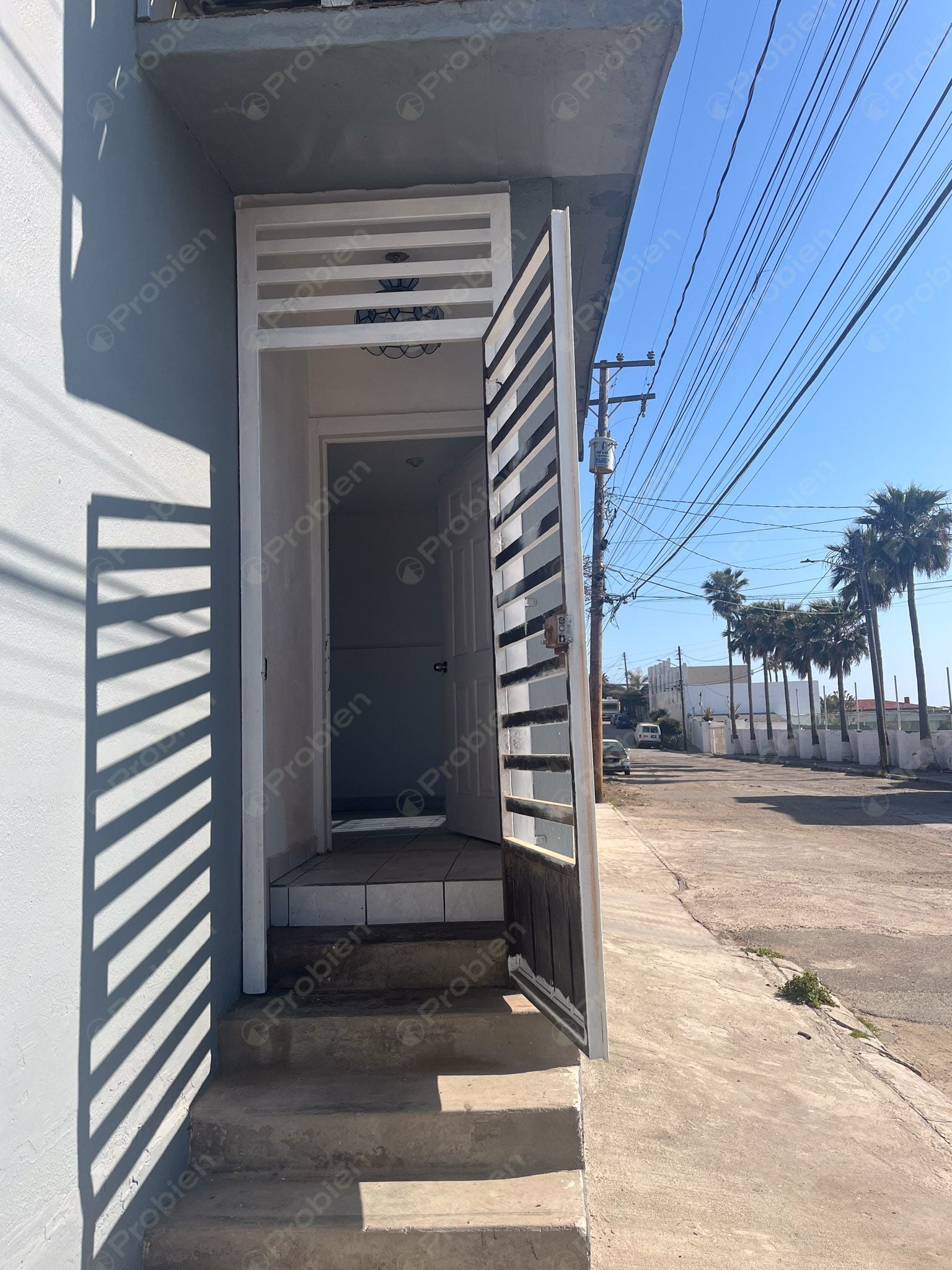 Casa en Venta con Vista al Mar en Playas de Tijuana - Foto 2 de 5