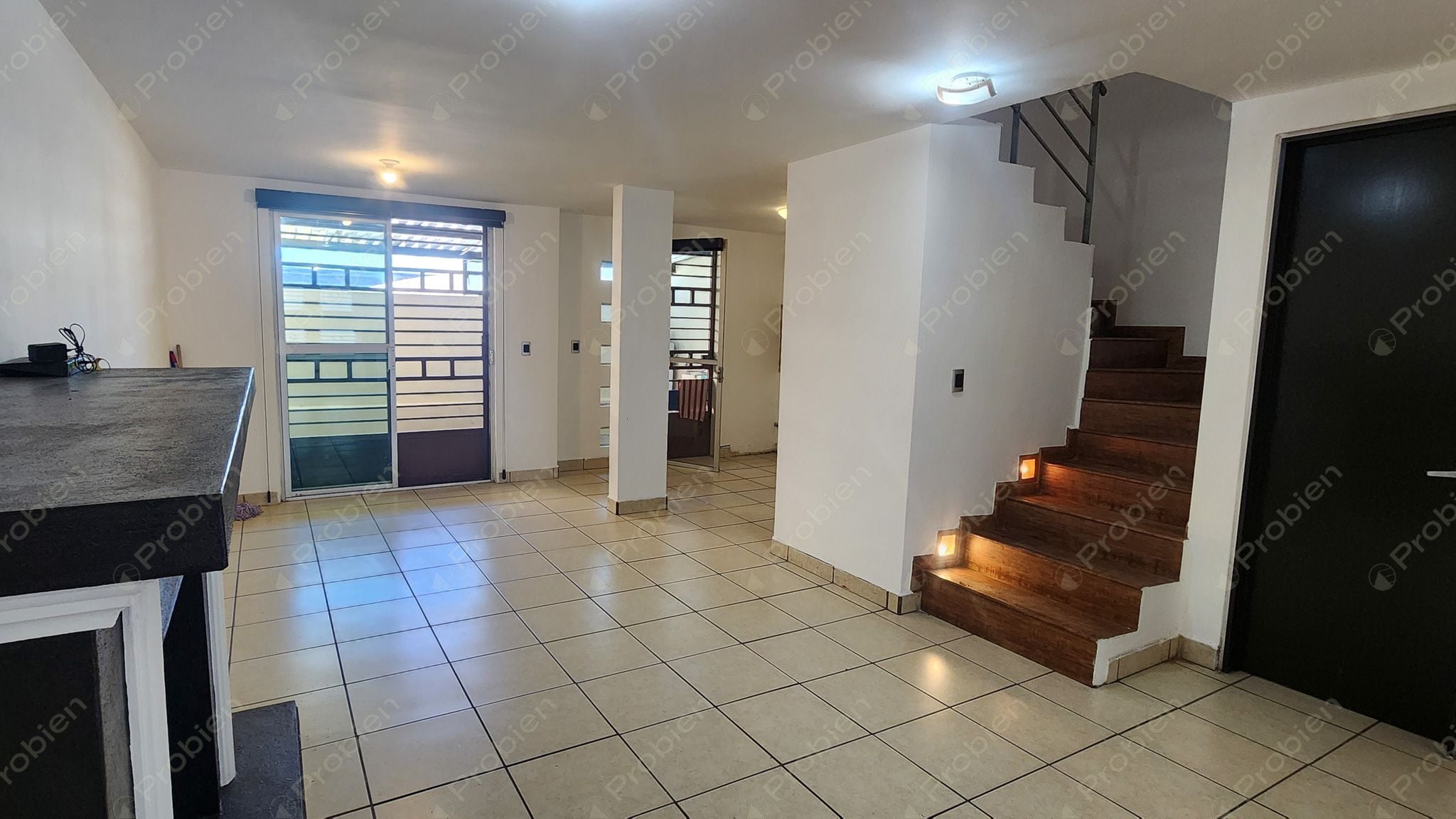 Casa en Venta en Privada El Lago – Excelente Ubicación y Seguridad - Foto 2 de 11