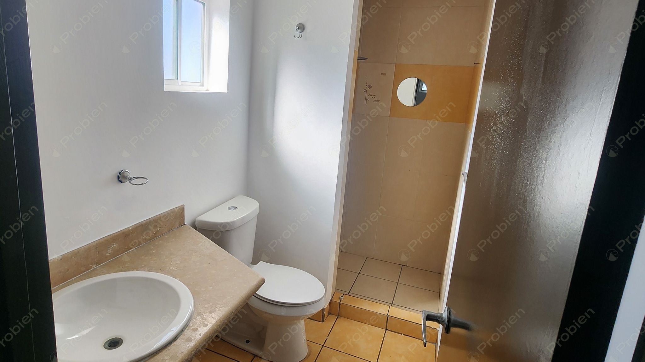 Casa en Venta en Privada El Lago – Excelente Ubicación y Seguridad - Foto 8 de 11