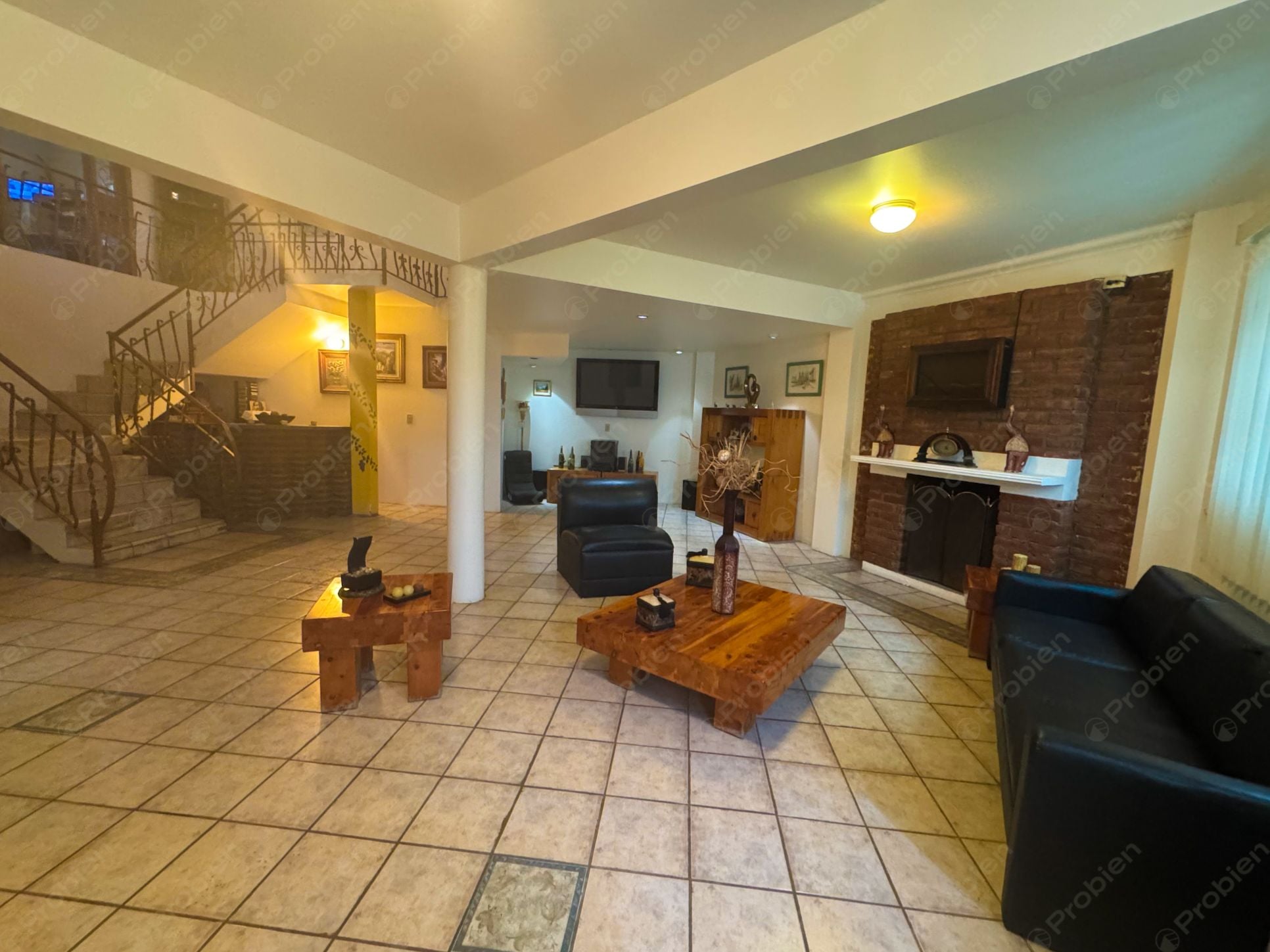 Casa Colonial en Venta en Playas de Rosarito – 460 m² de Terreno  - Foto 3 de 15