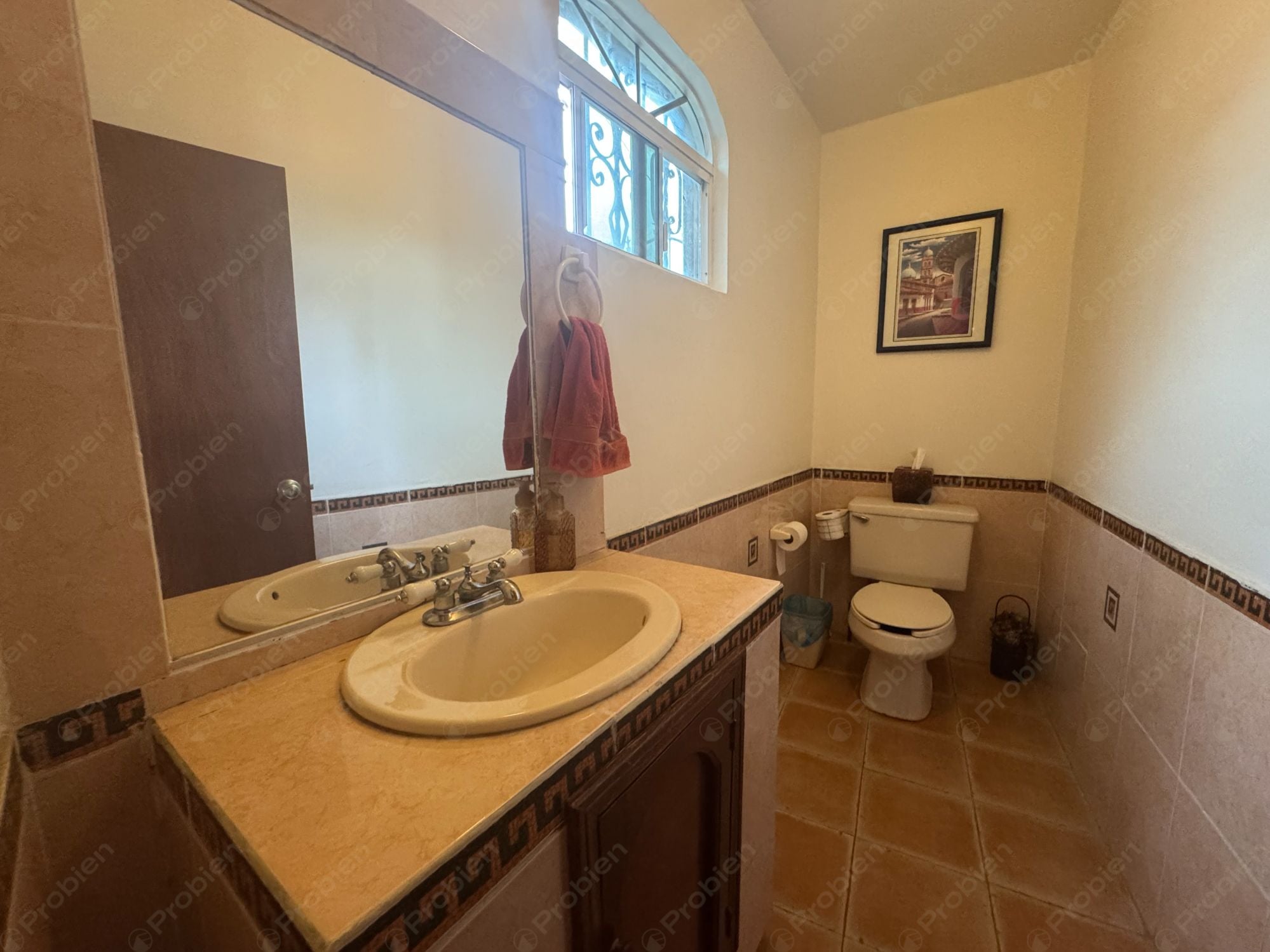 Casa Colonial en Venta en Playas de Rosarito – 460 m² de Terreno  - Foto 7 de 15