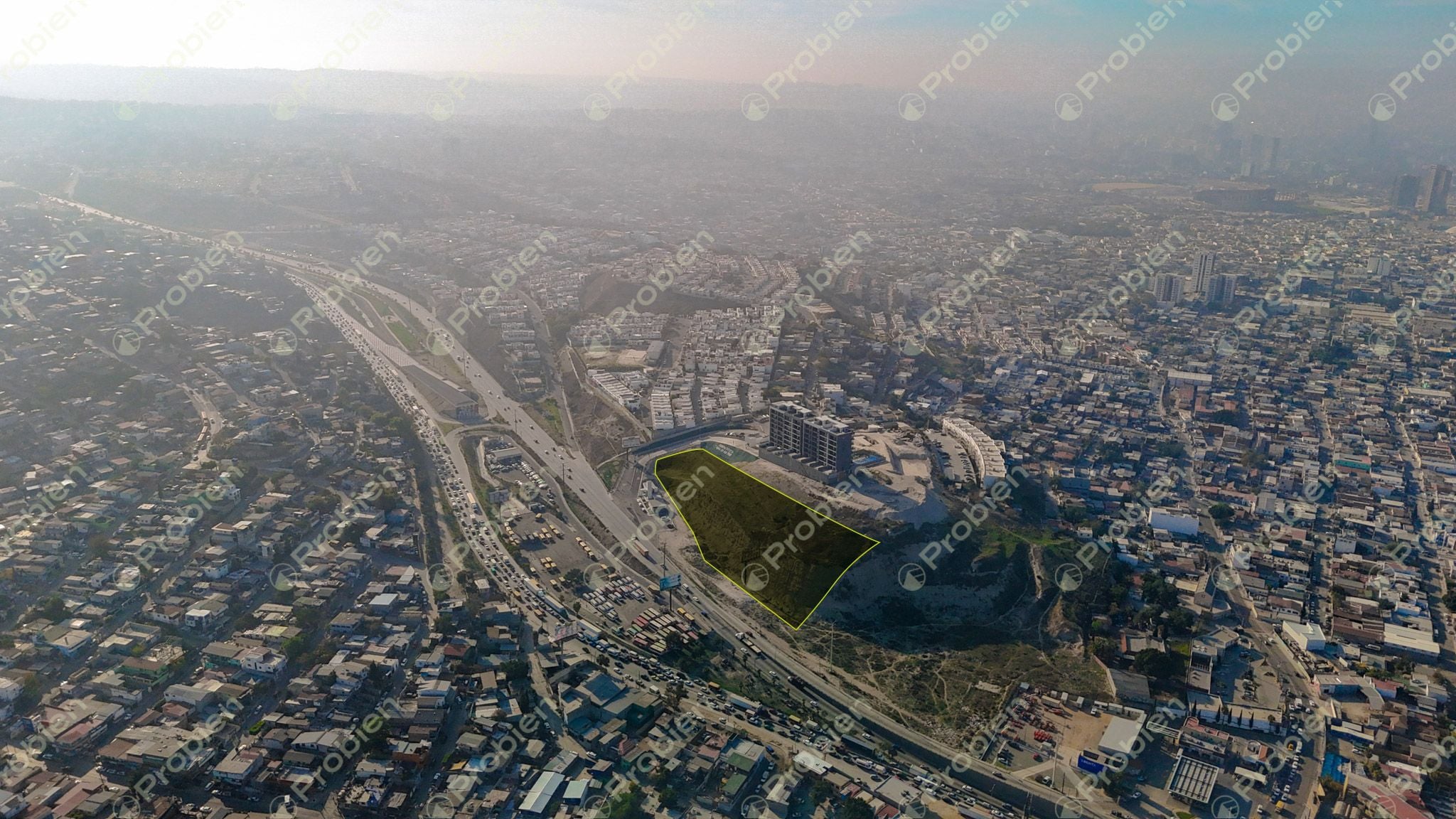 Terreno en Venta en Libramiento Sur - 1.1 ha con Potencial Residencial y Comercial - Foto 15 de 24